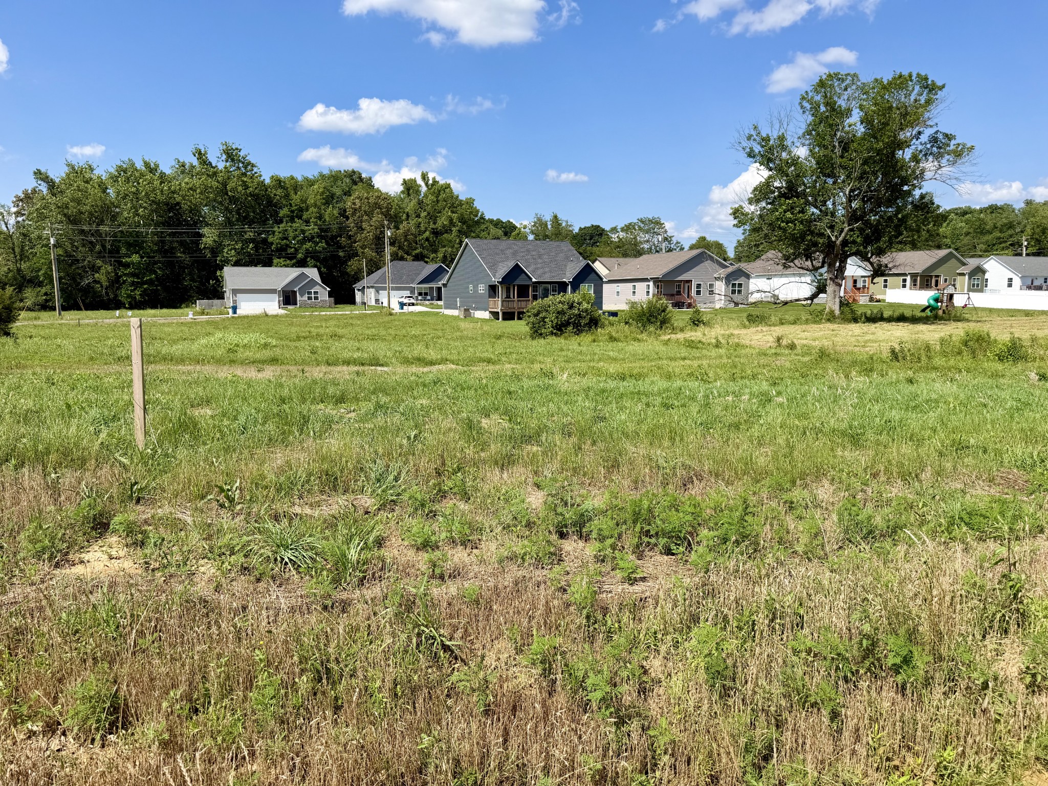 776 Regan Loop Property Photo 2