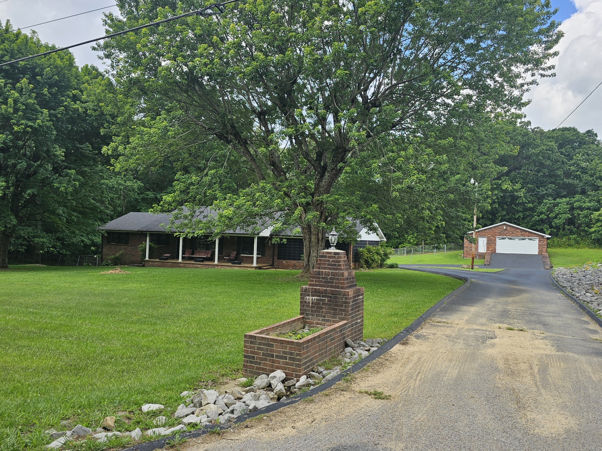 450 Main St Property Photo 2