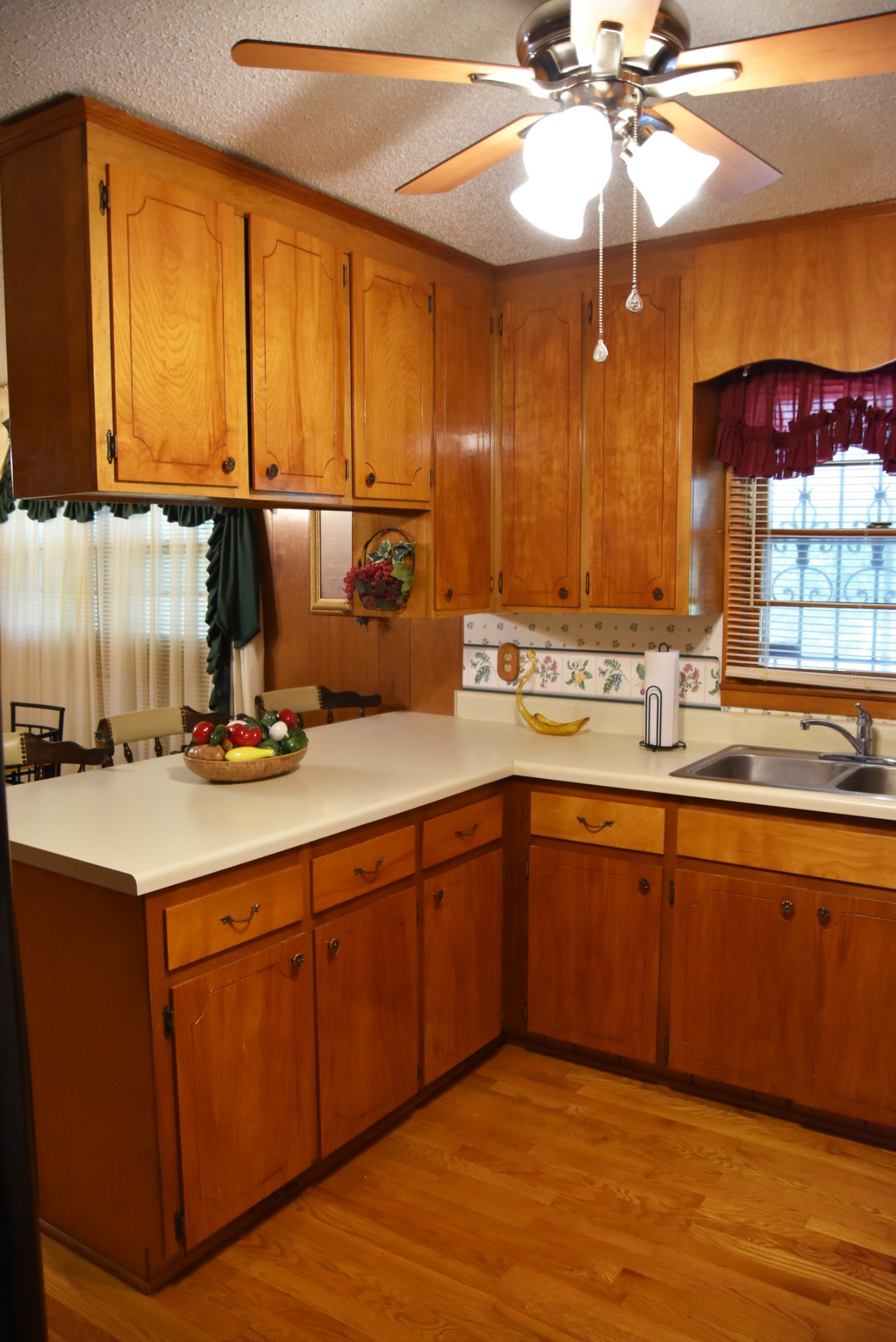 450 Main St Property Photo 23