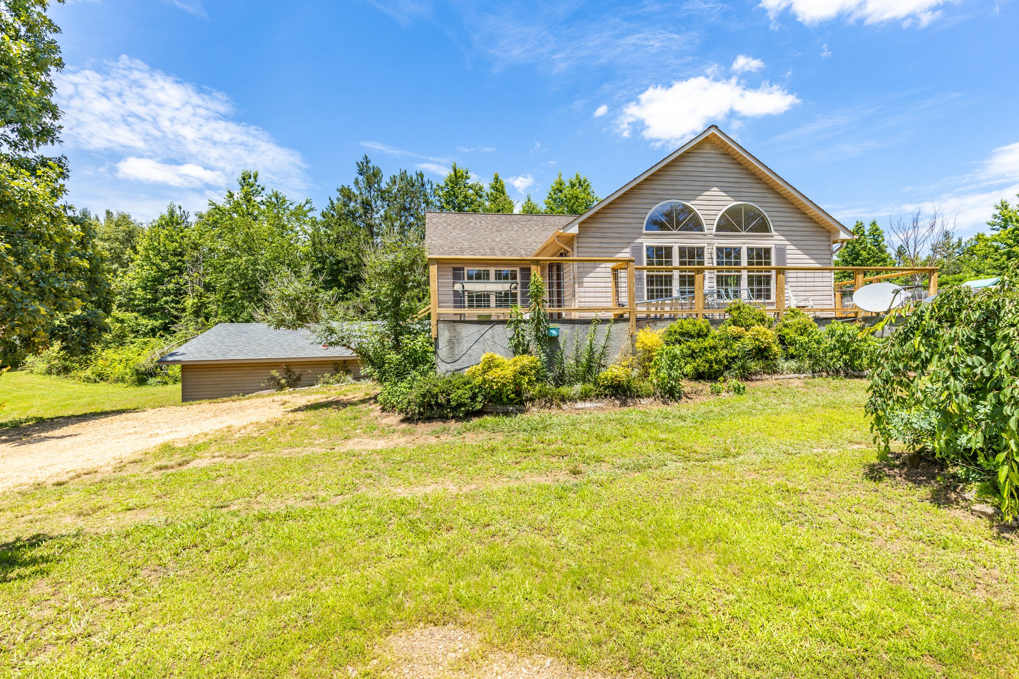 424 Charles Mcclearen Rd Property Photo 1