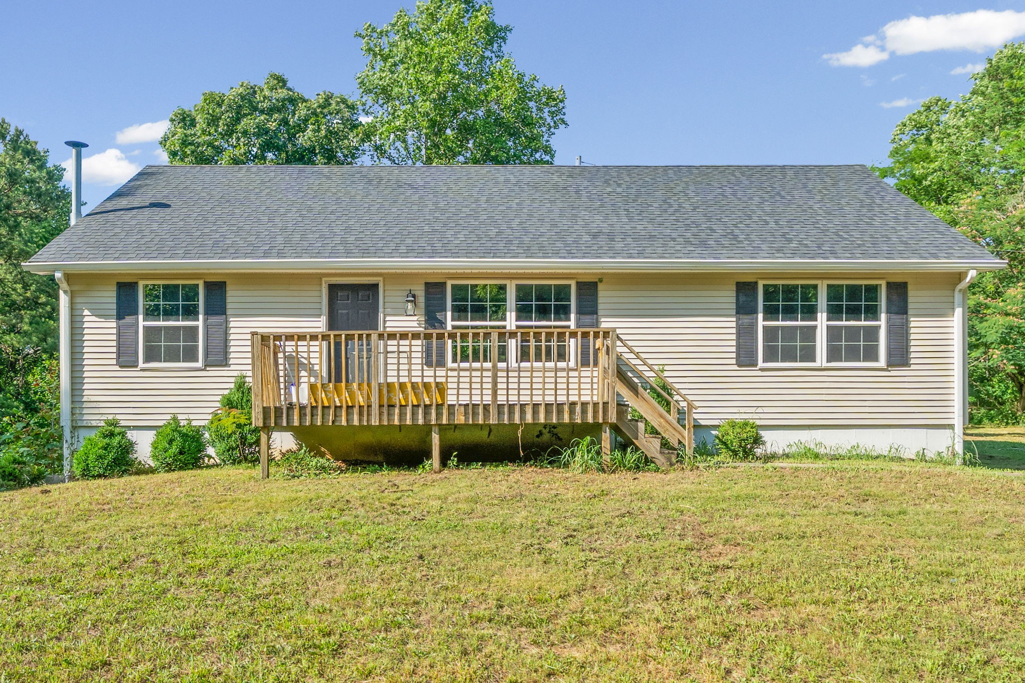 6190 Mount Zoar Latham Road Property Photo 1