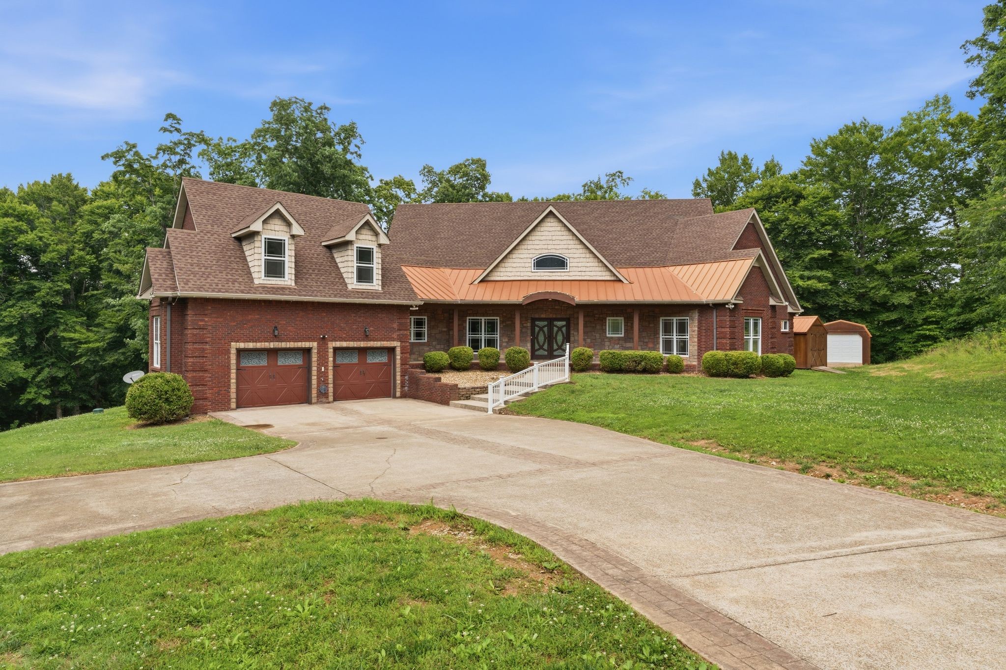2214 Trieste Trl Property Photo 2