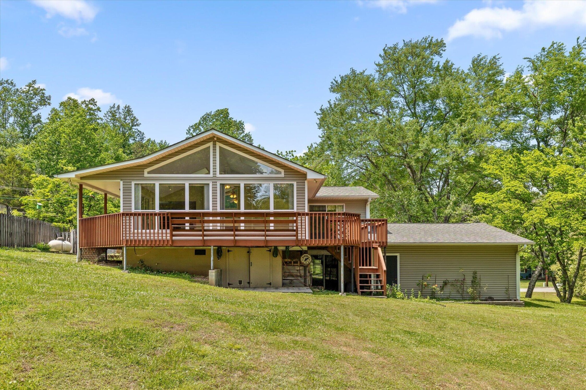 10246 Scenic View Drive Property Photo 1