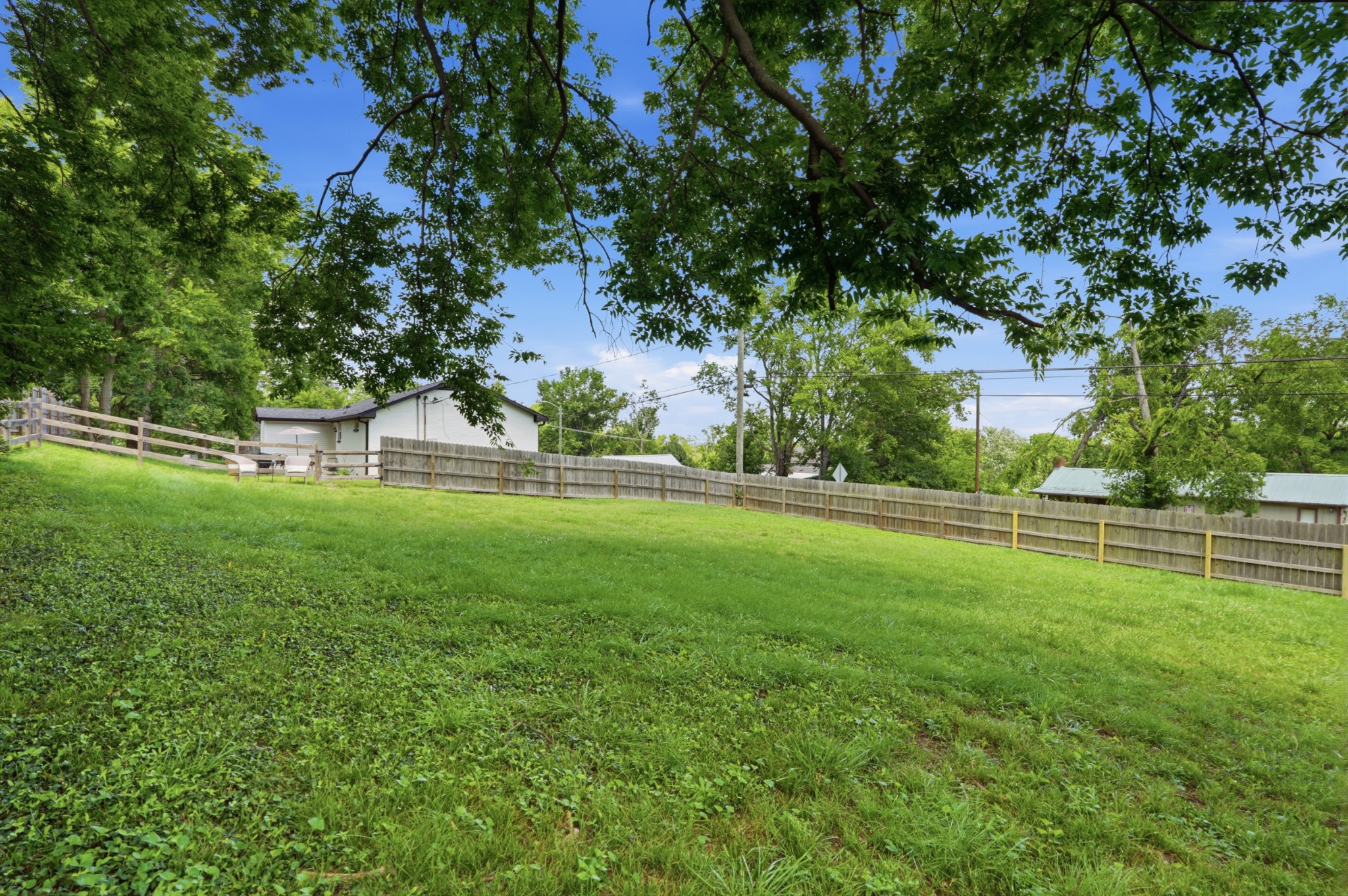 628 Maplewood Ln Property Photo 32