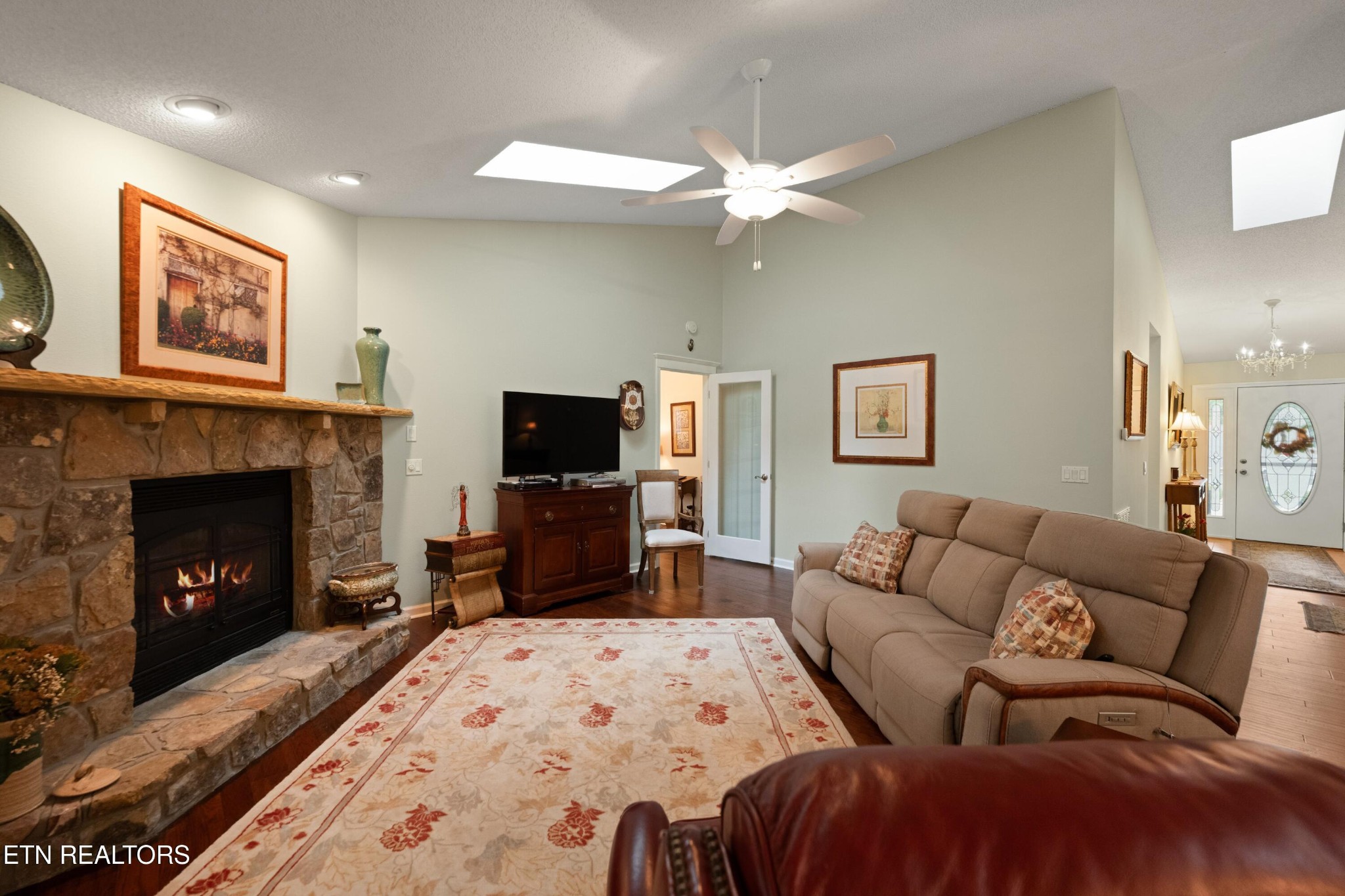 13 Kent Court Property Photo 13