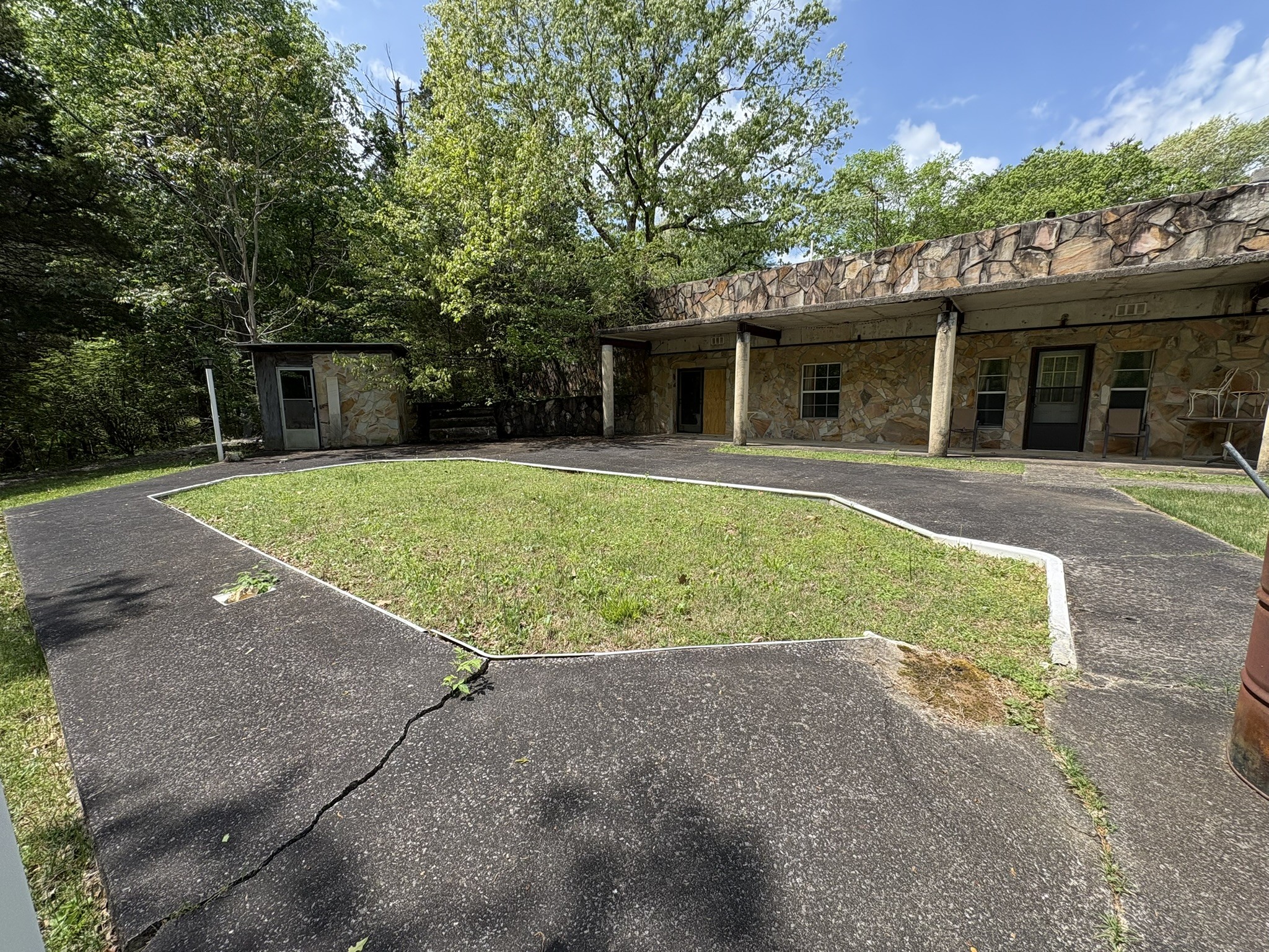 4089 Old Metal Rd Property Photo 1