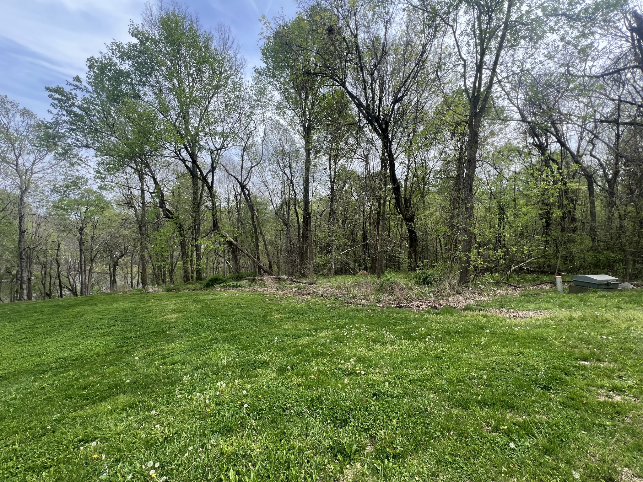 200 Lake Ridge Rd Property Photo 1
