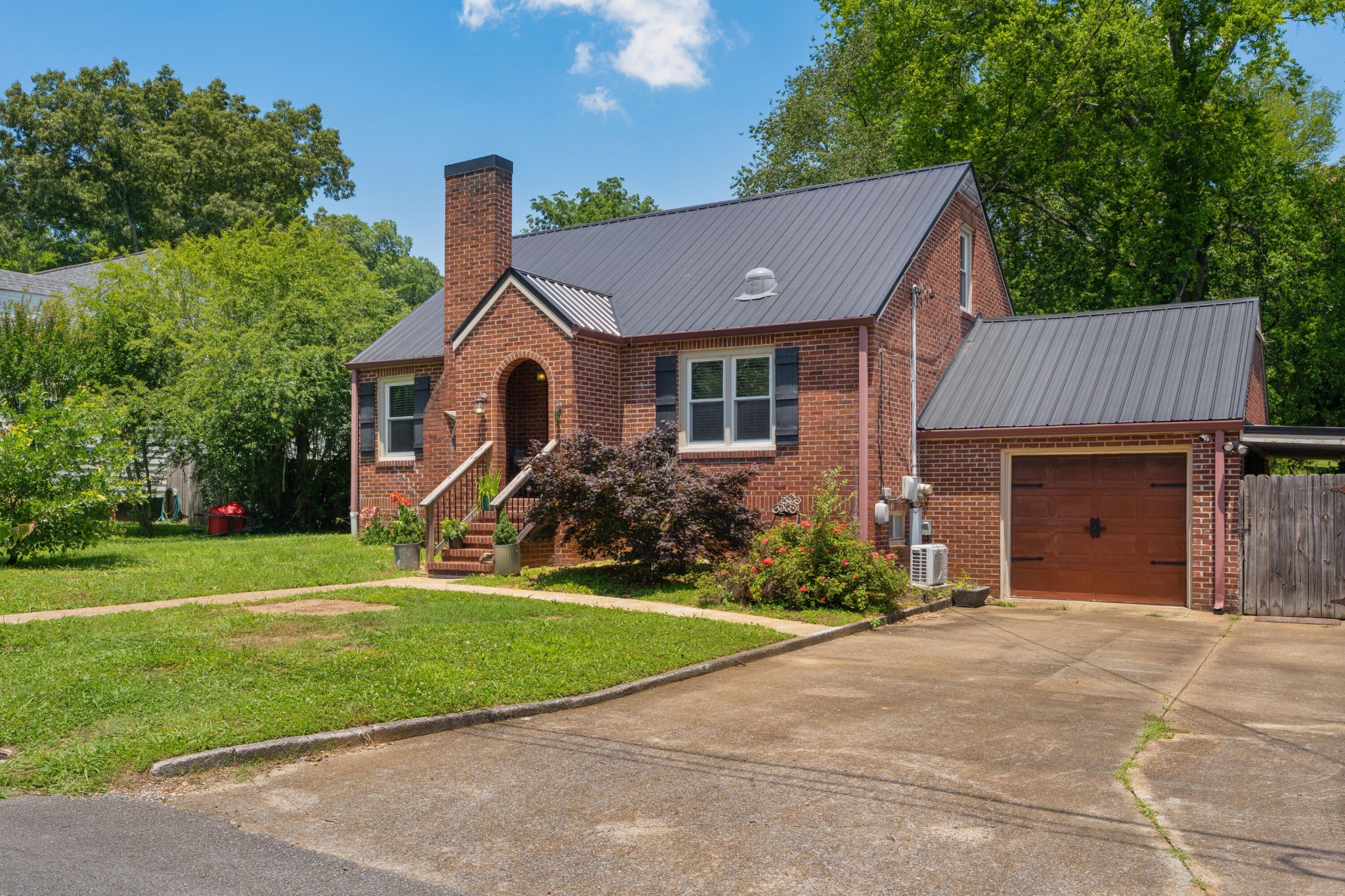 19 Kingston Street Property Photo 1