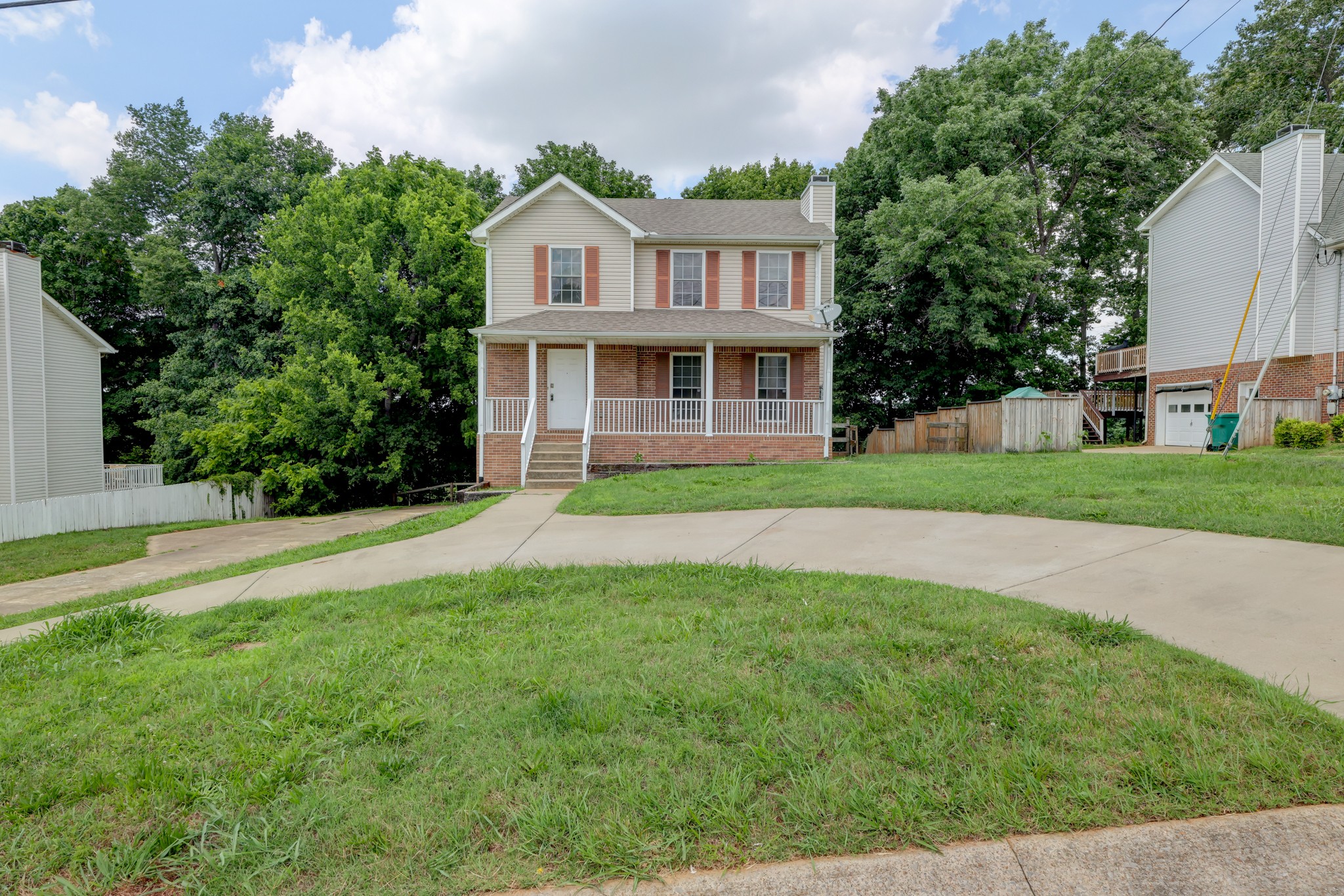 2587 Elkmont Dr Property Photo 1