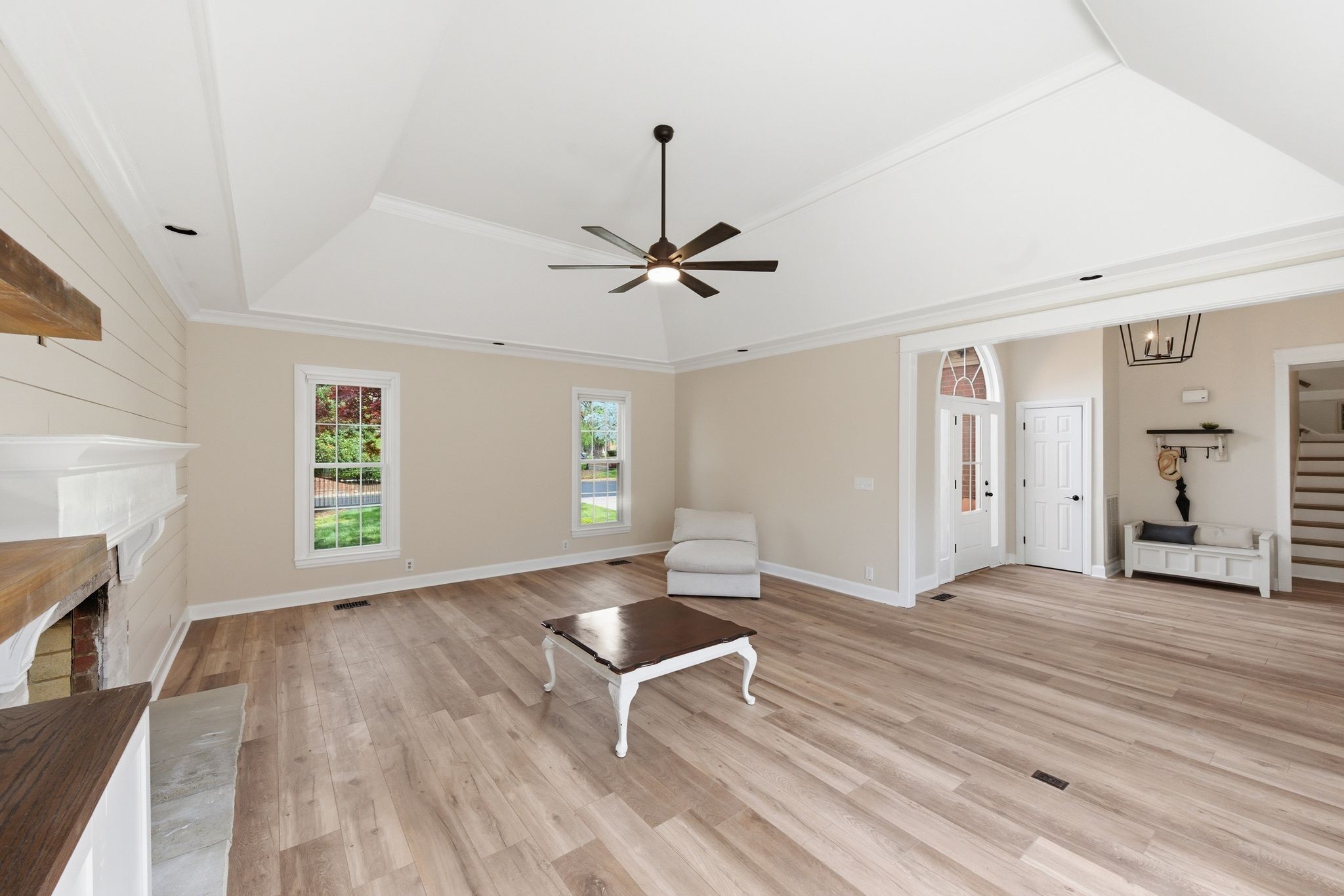 100 Carriage Way Property Photo 8
