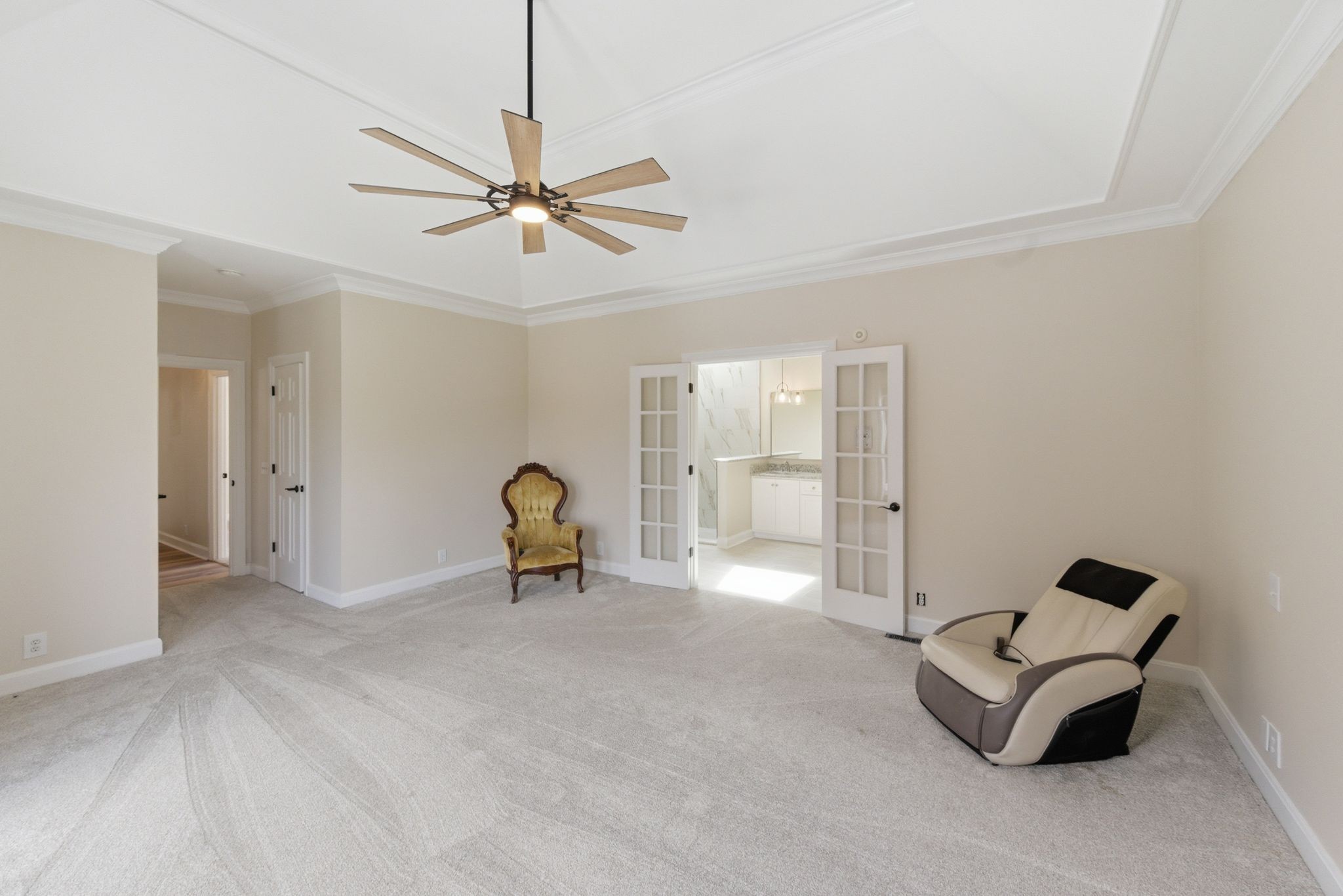 100 Carriage Way Property Photo 16