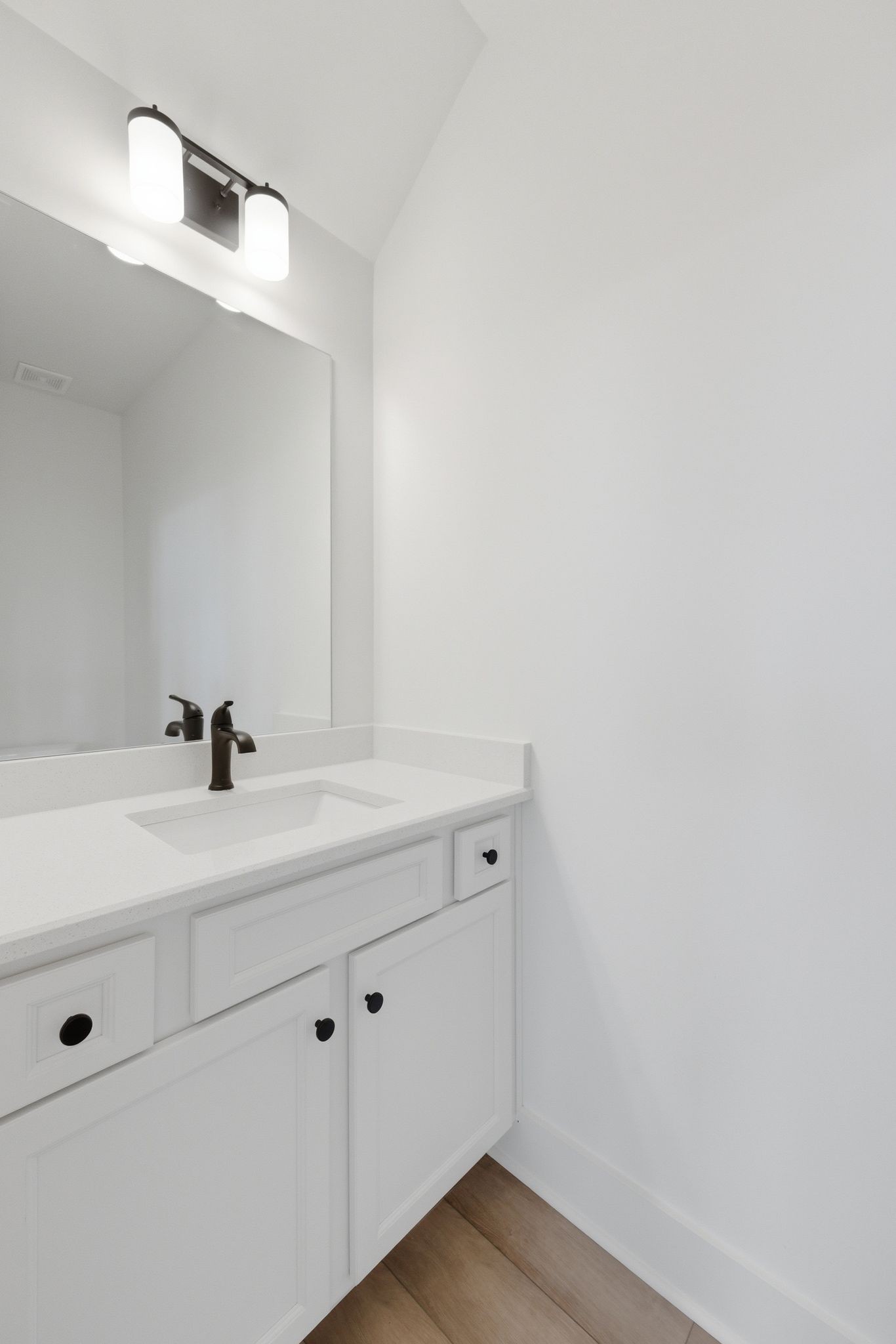 400 Perch St Property Photo 11