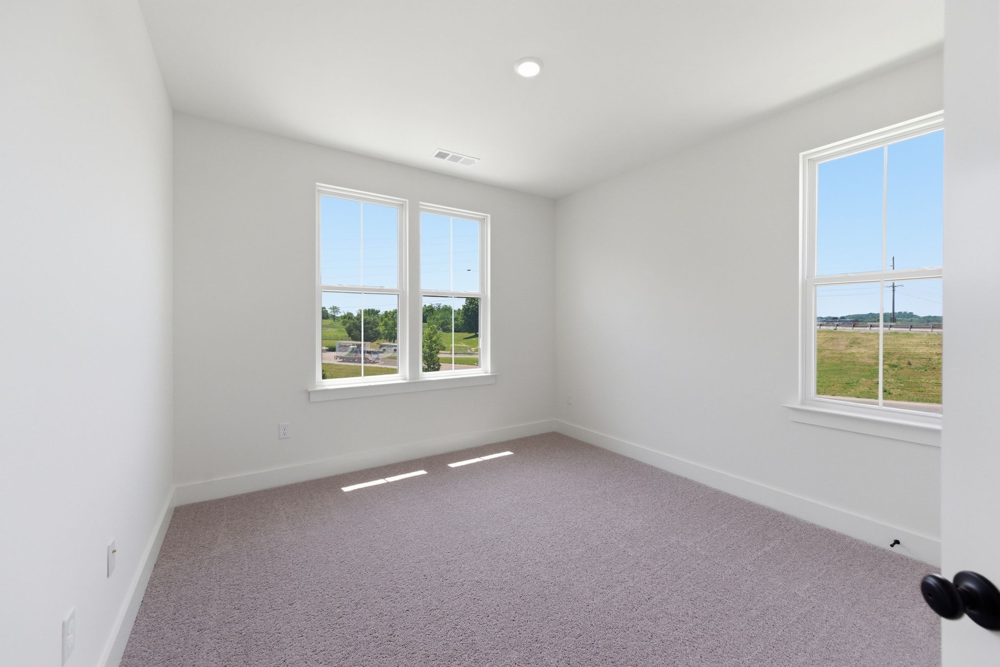 400 Perch St Property Photo 14