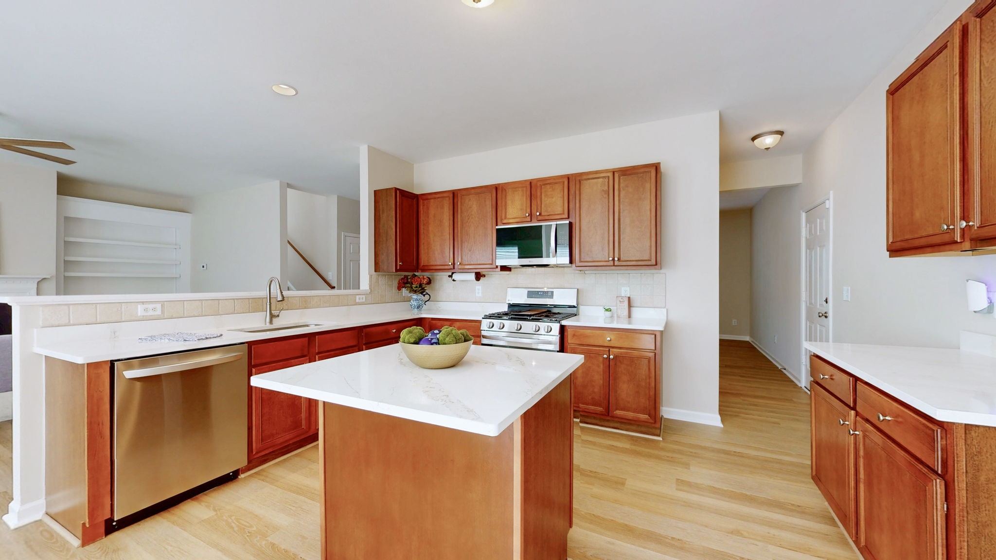 1018 Market St Property Photo 6