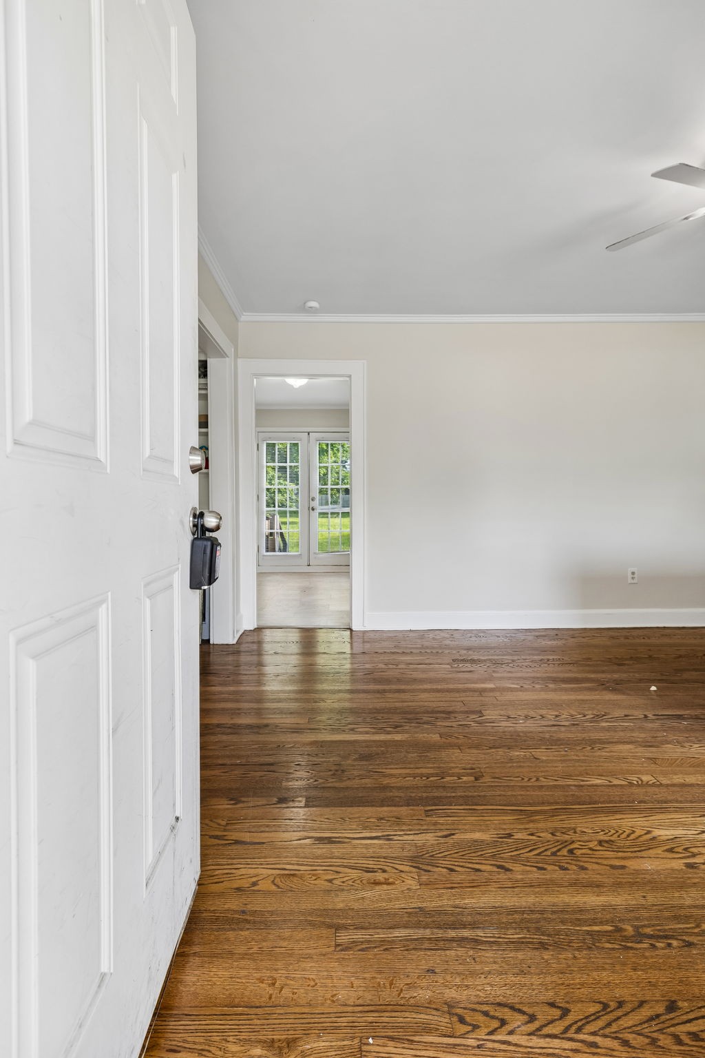 24 E Stevens St Property Photo 3