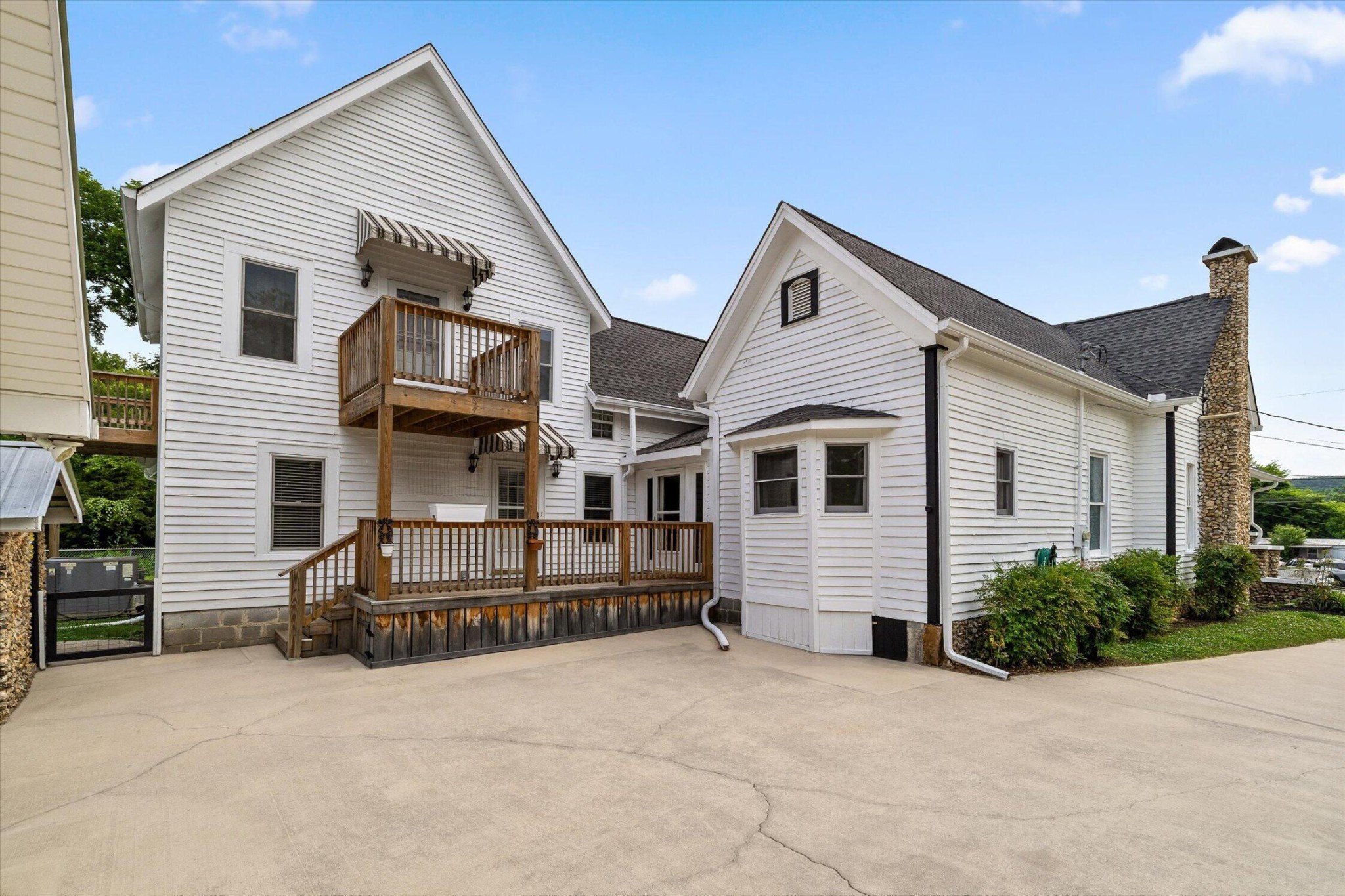 435 5th Street Property Photo 8