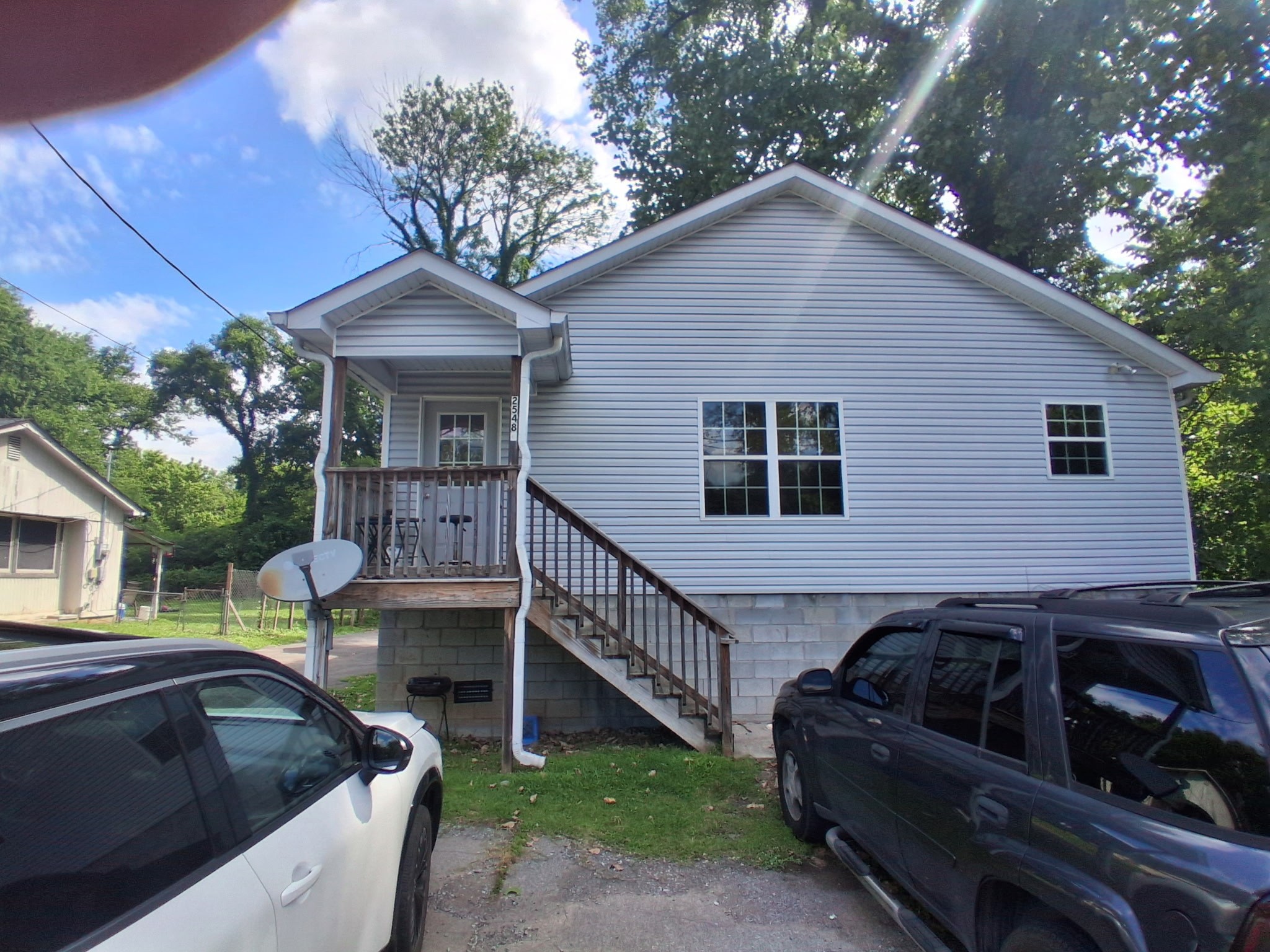 2548 Glenrose Ave Property Photo 1
