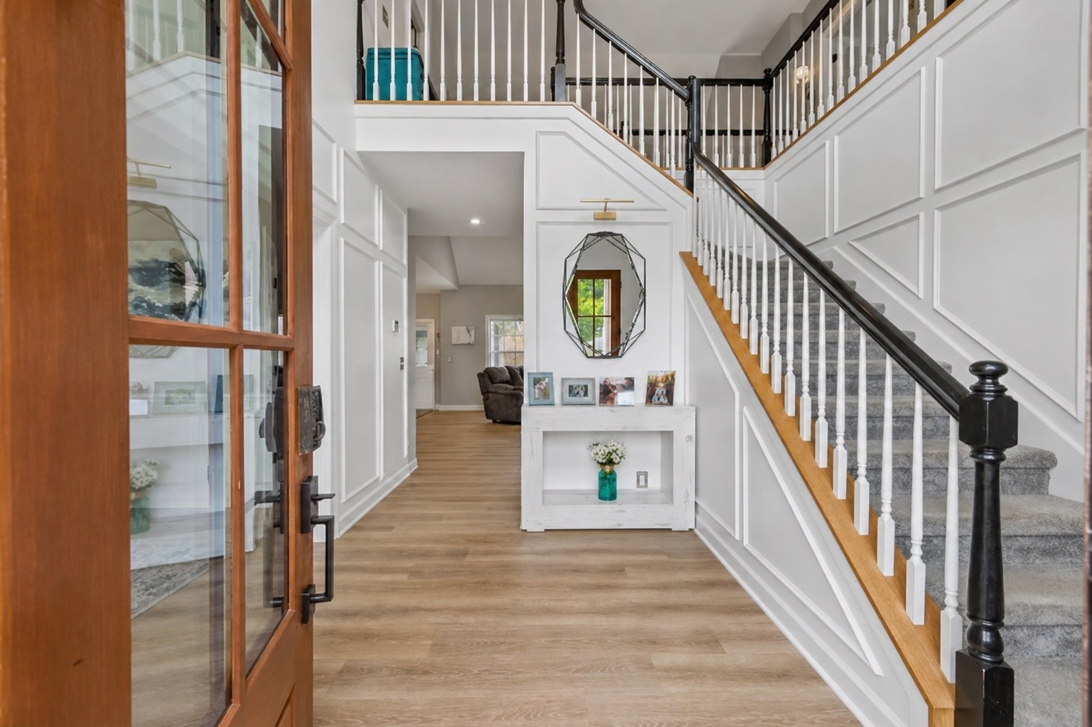 608 Banbury Pl Property Photo 2