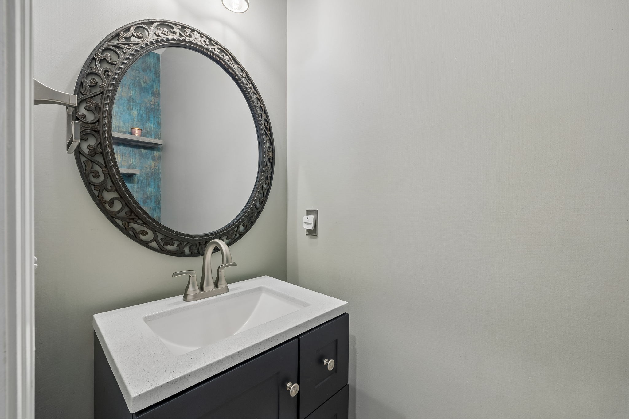 608 Banbury Pl Property Photo 16