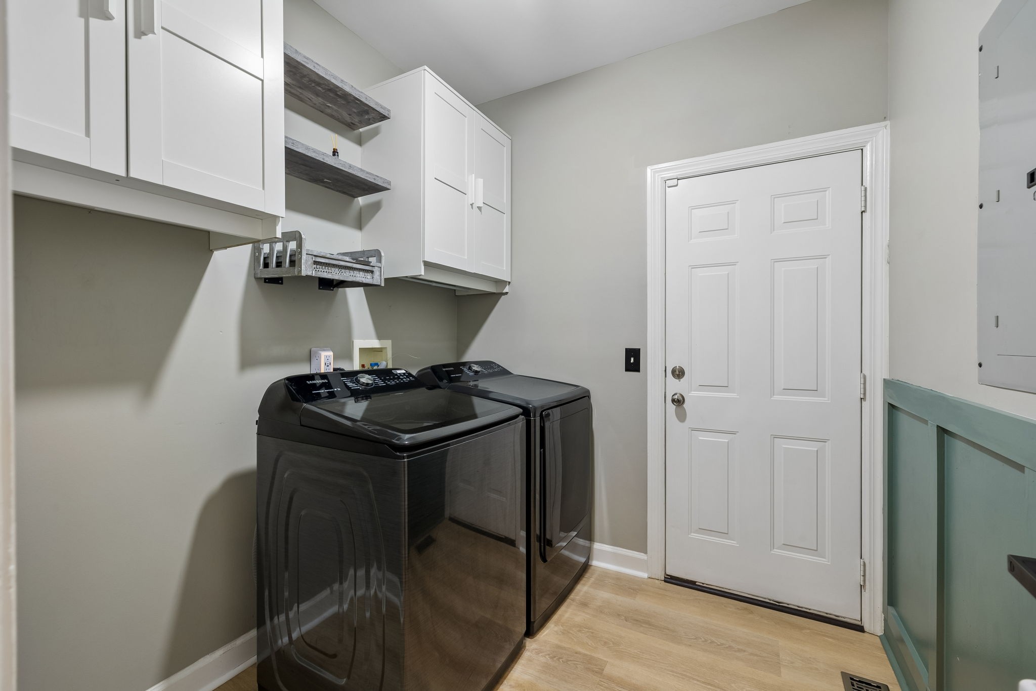 608 Banbury Pl Property Photo 20
