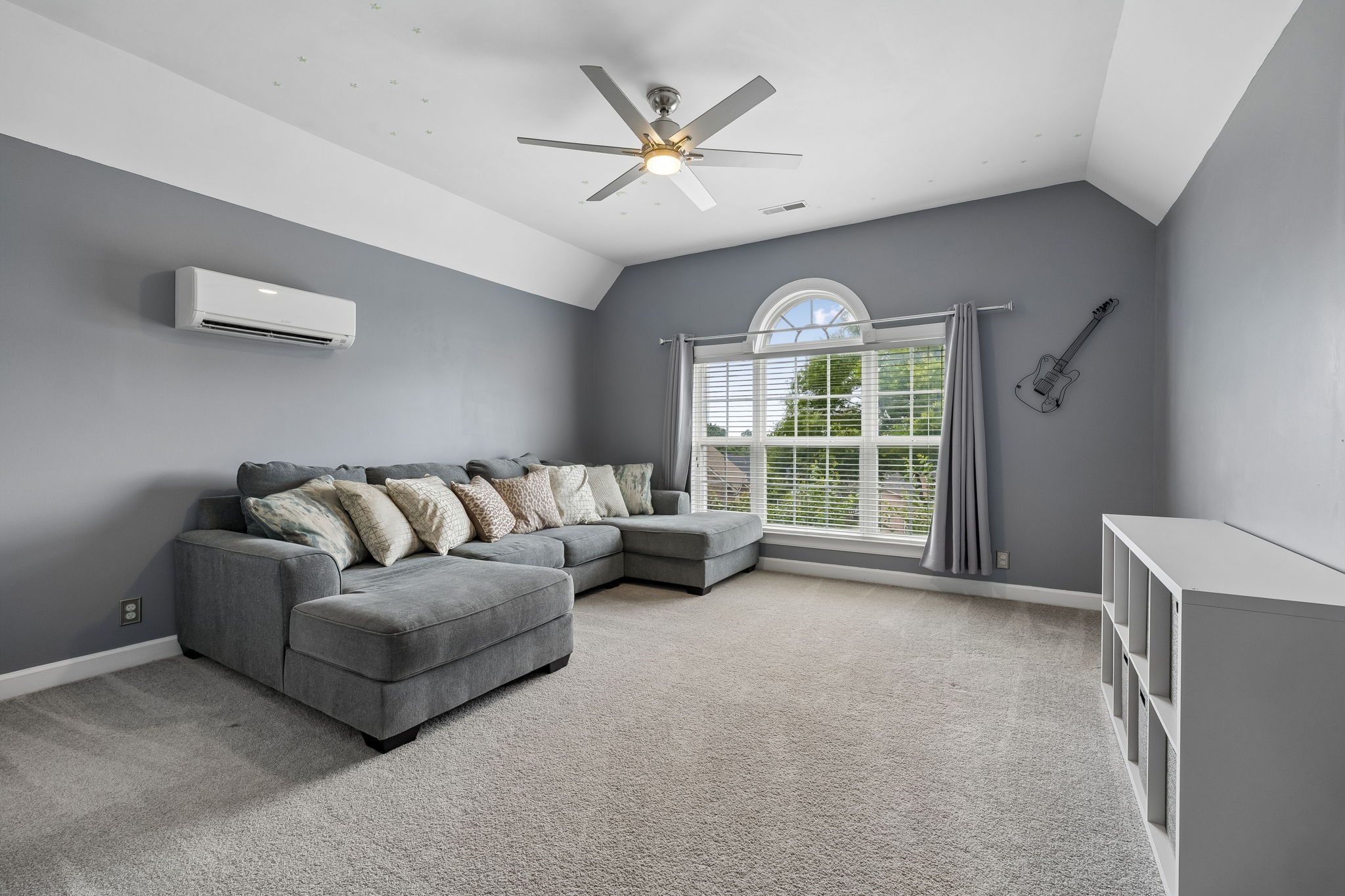 608 Banbury Pl Property Photo 32