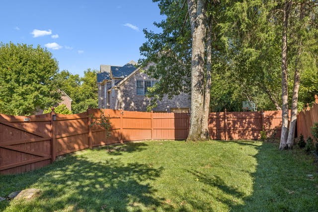 608 Banbury Pl Property Photo 37