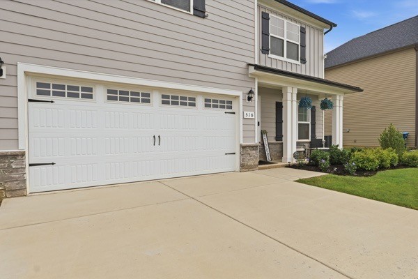 518 Ruby Cate Way Property Photo 3