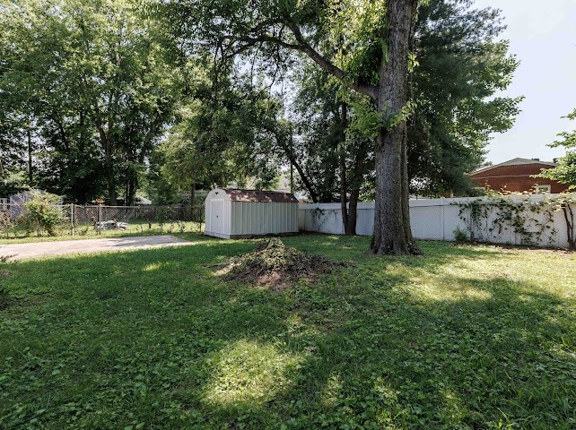 1716 Hillview Dr Property Photo 10