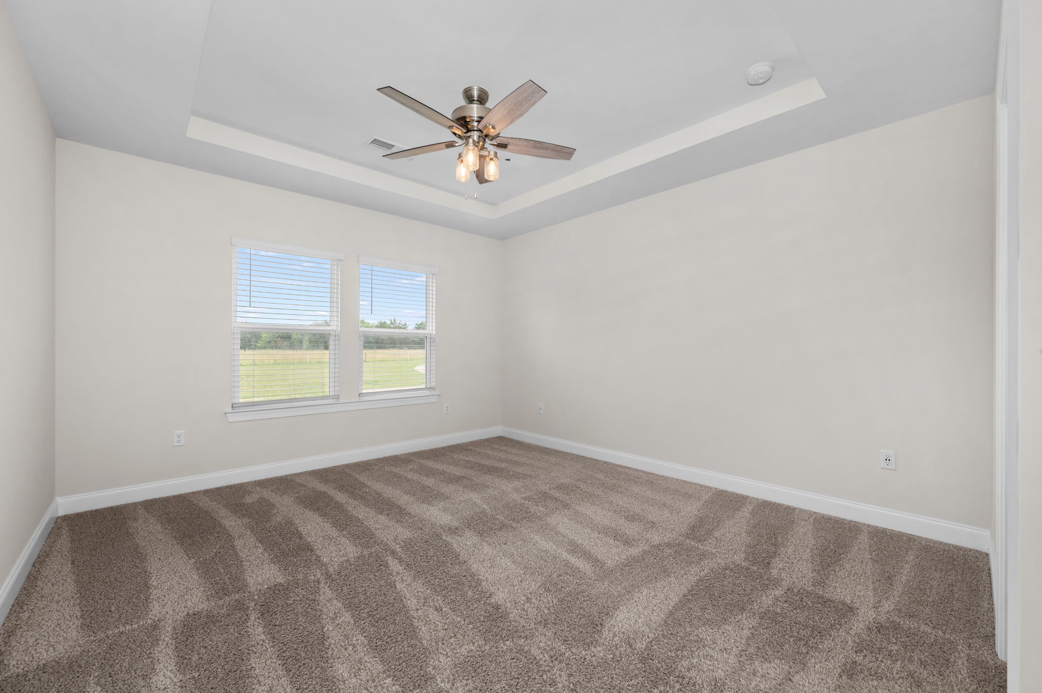 3707 Mathewson Way Property Photo 5