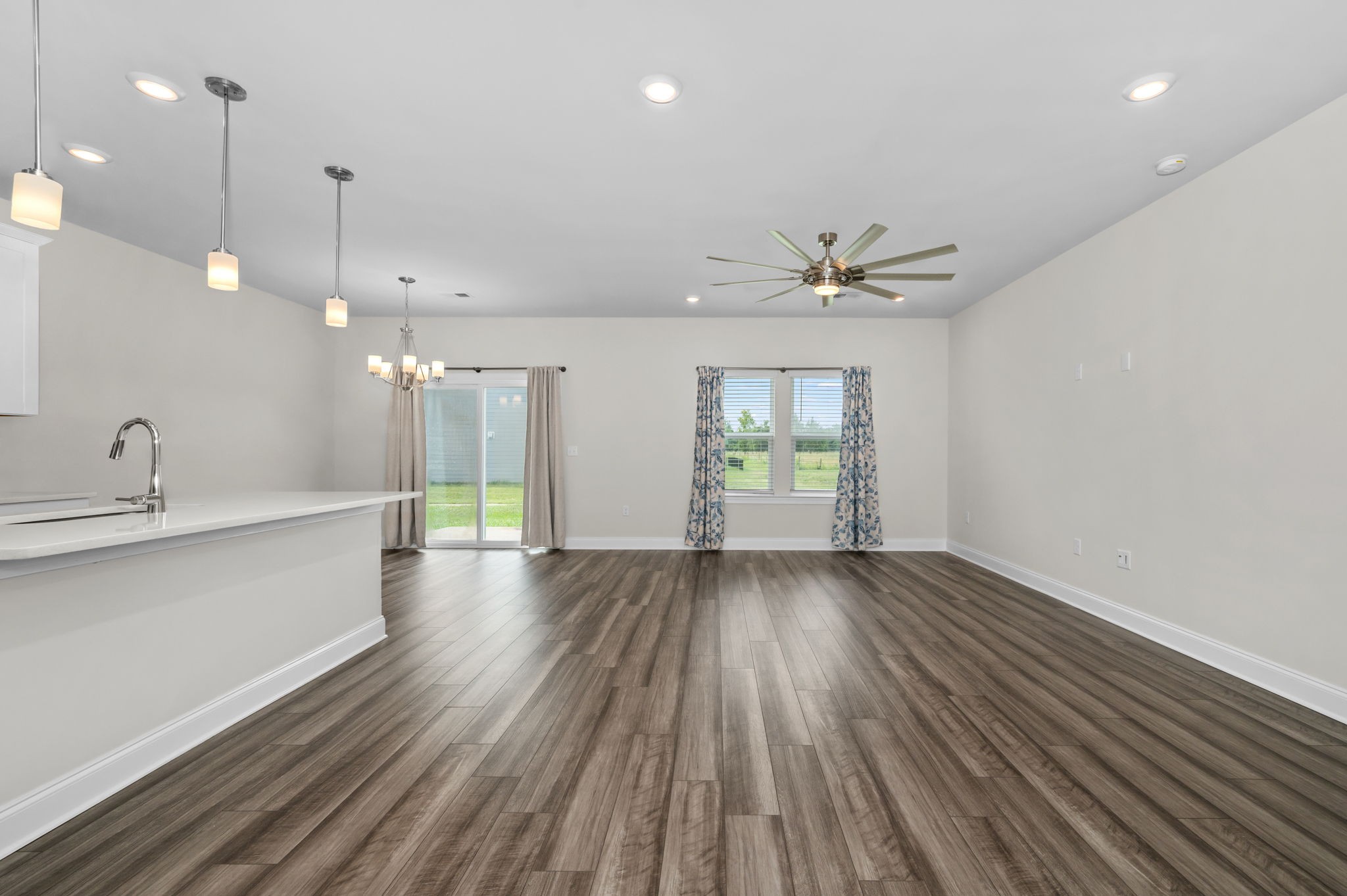 3707 Mathewson Way Property Photo 15