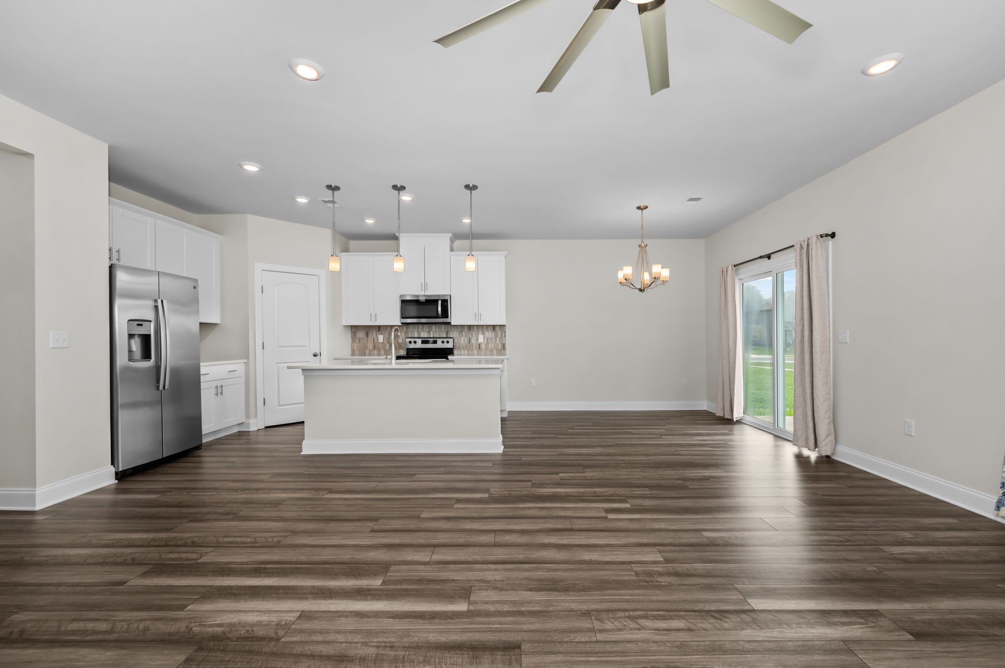 3707 Mathewson Way Property Photo 16