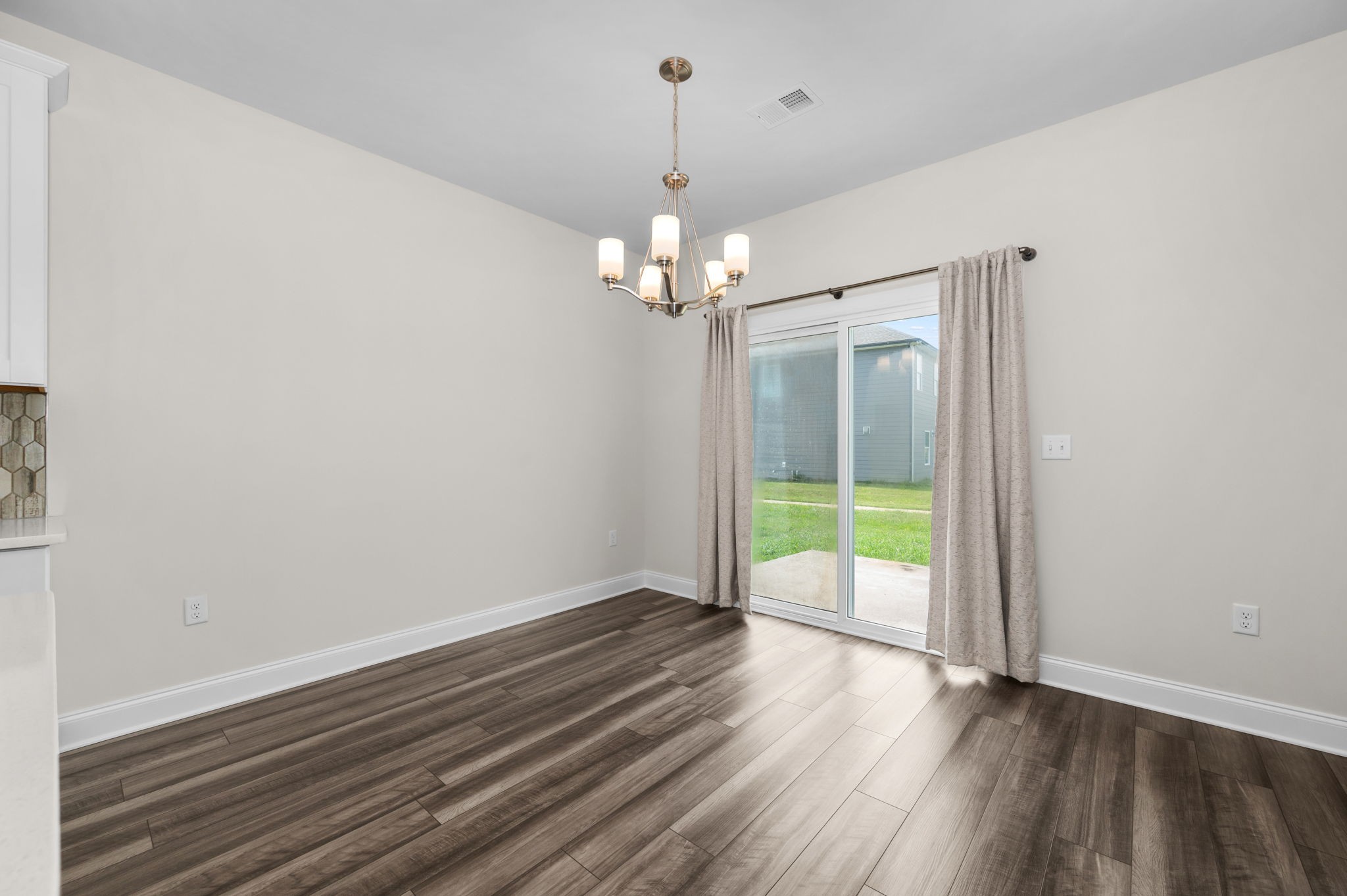 3707 Mathewson Way Property Photo 22