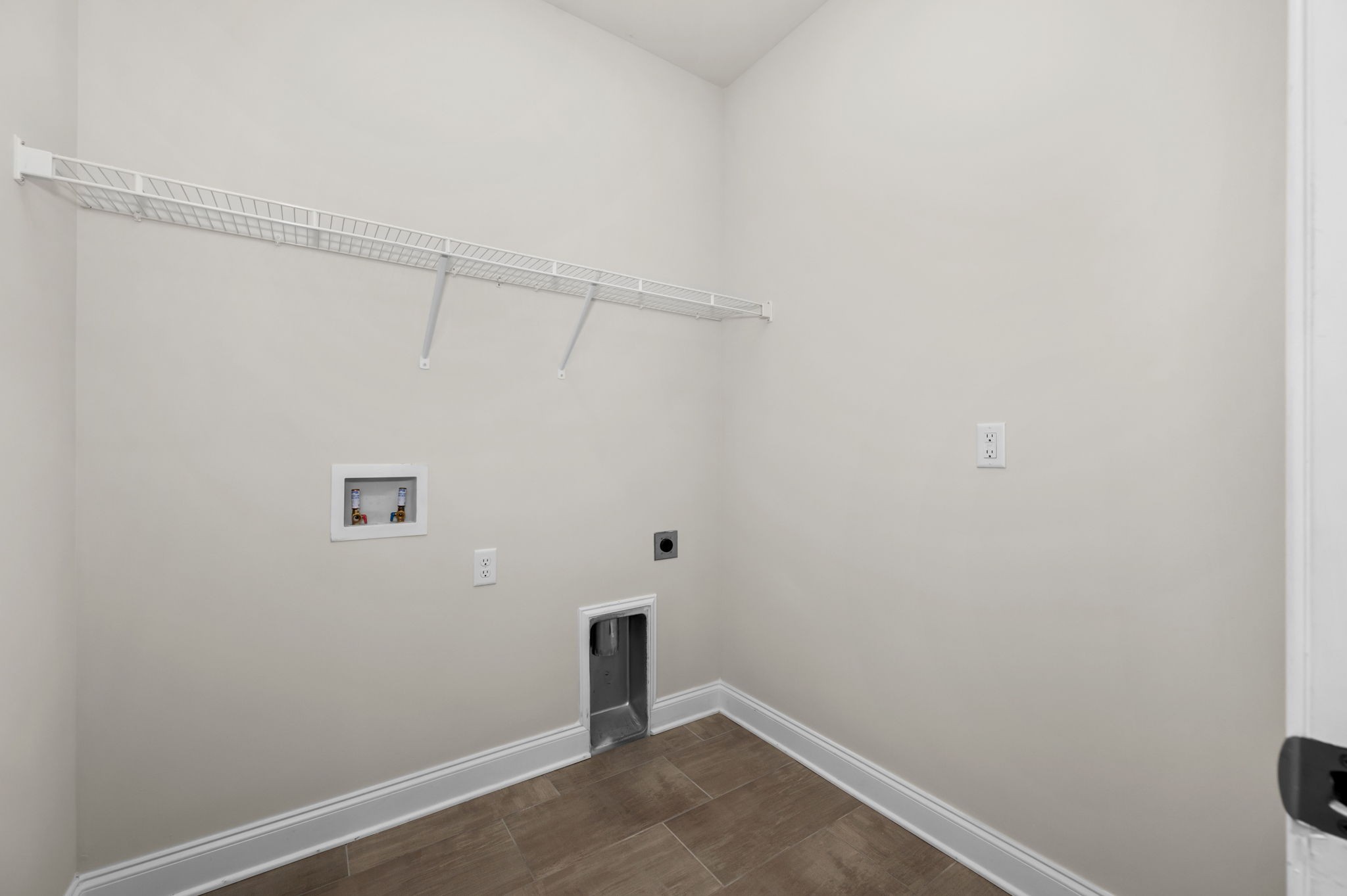 3707 Mathewson Way Property Photo 26