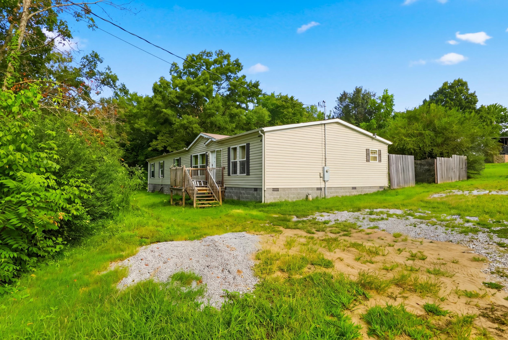 359 Stage Rd Property Photo 3