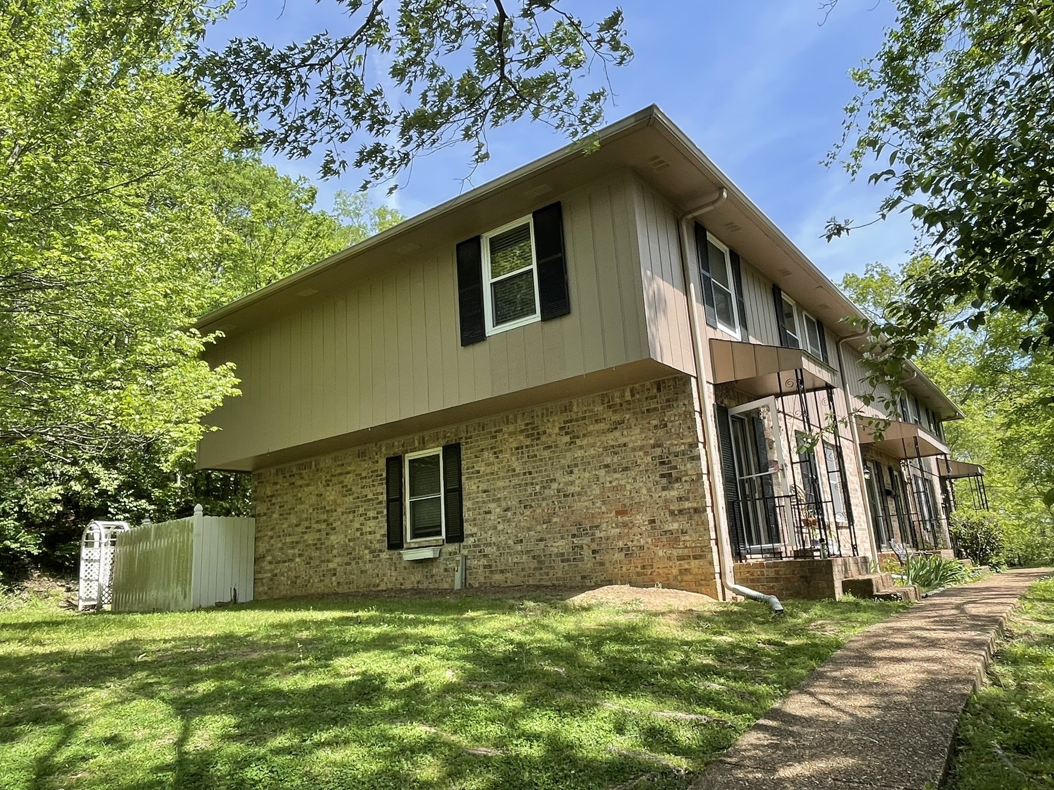 110 Bellevue Rd Property Photo 1