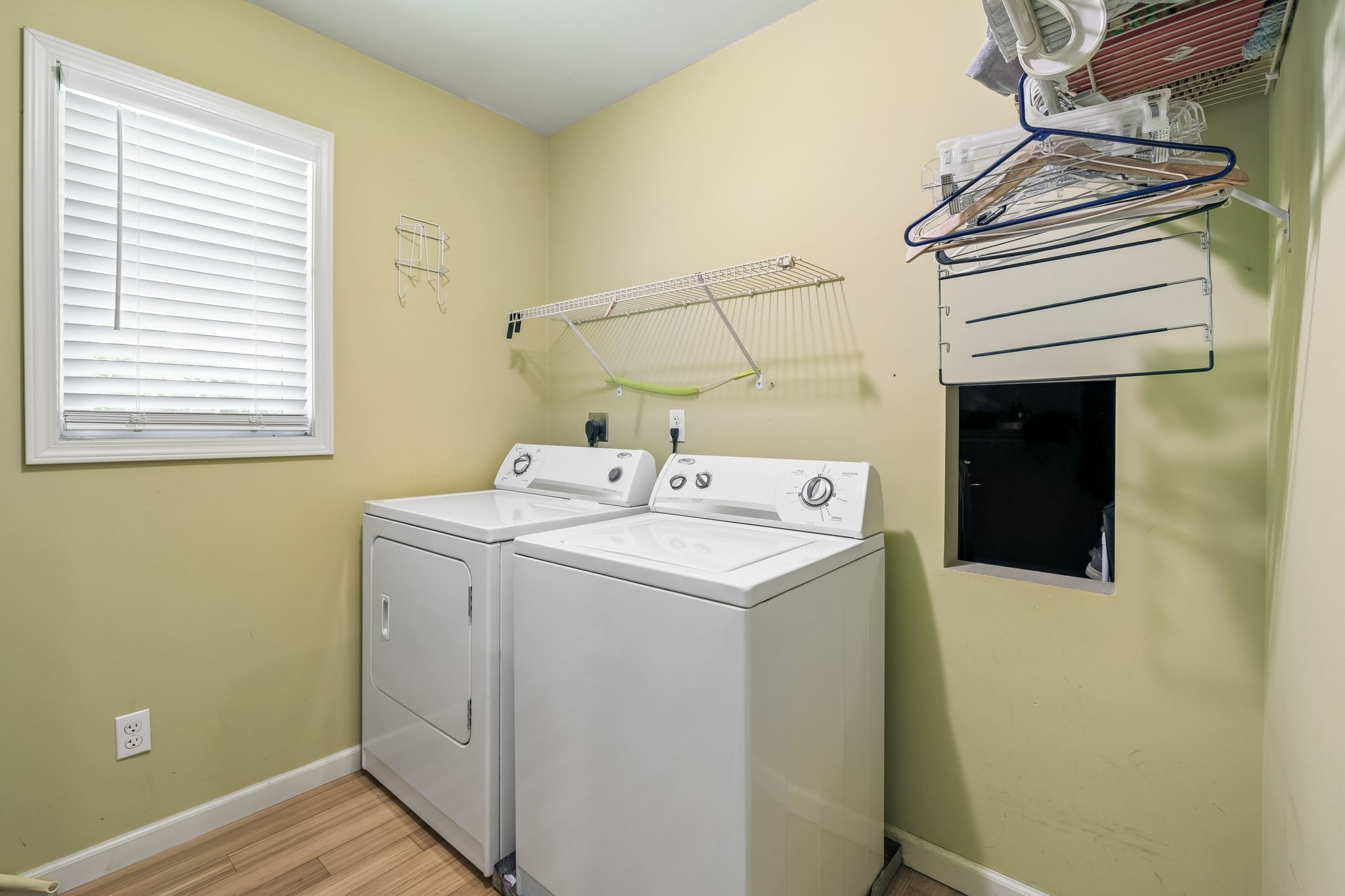436 Sinclair Ln Property Photo 26