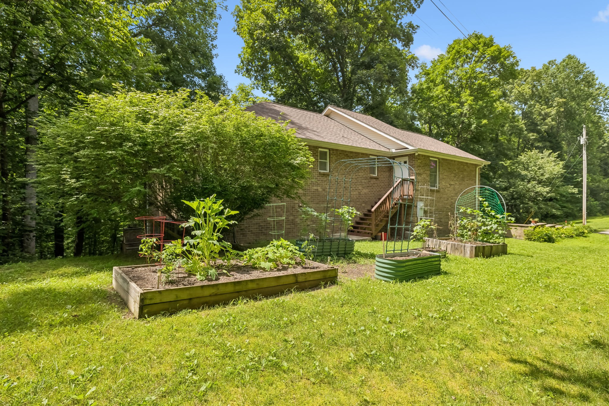 436 Sinclair Ln Property Photo 35