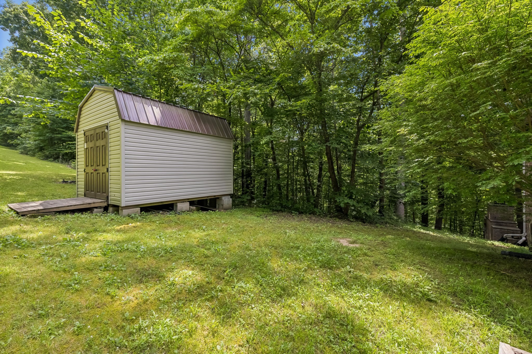 436 Sinclair Ln Property Photo 38
