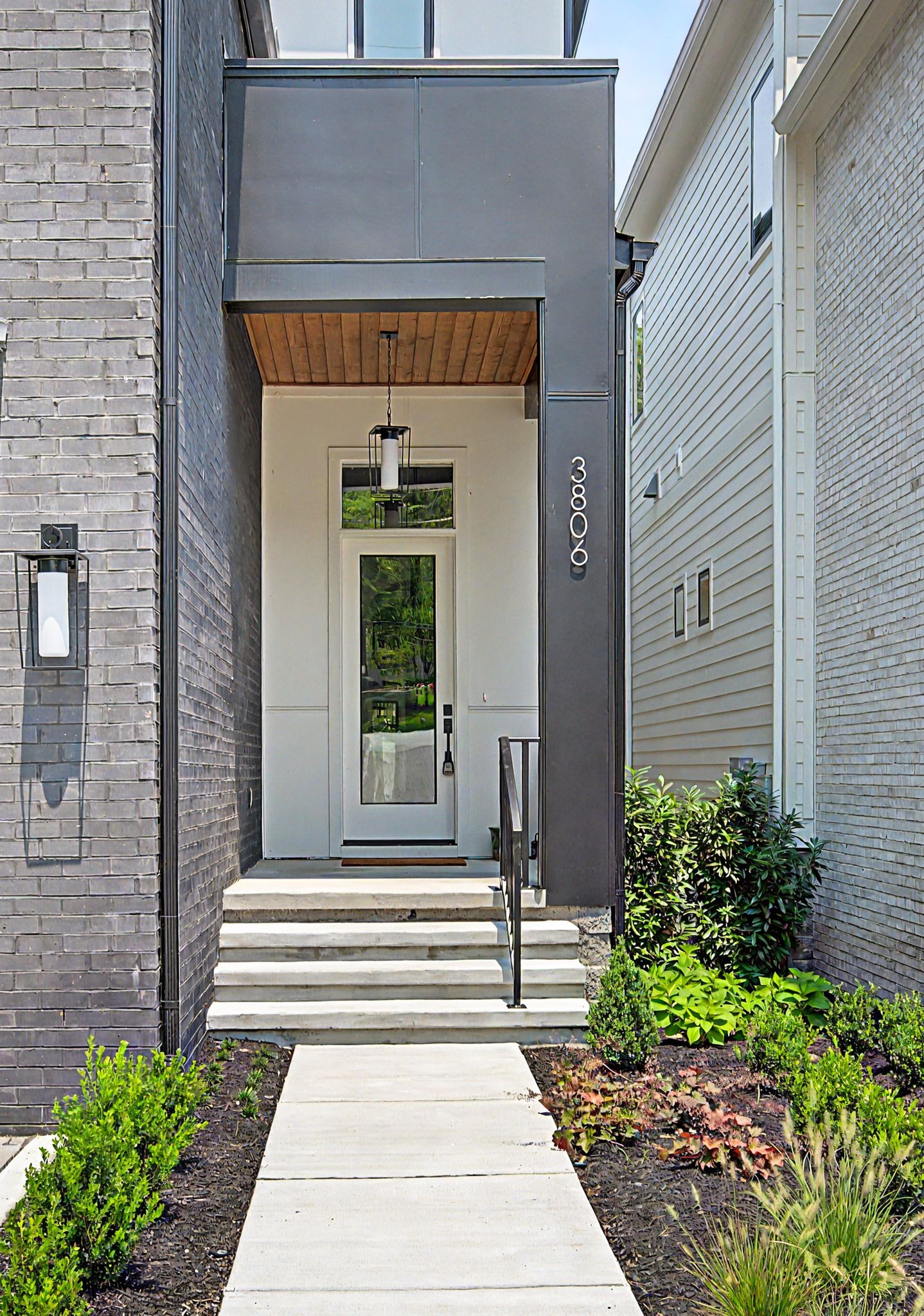 3806 Harding Pl Property Photo 4