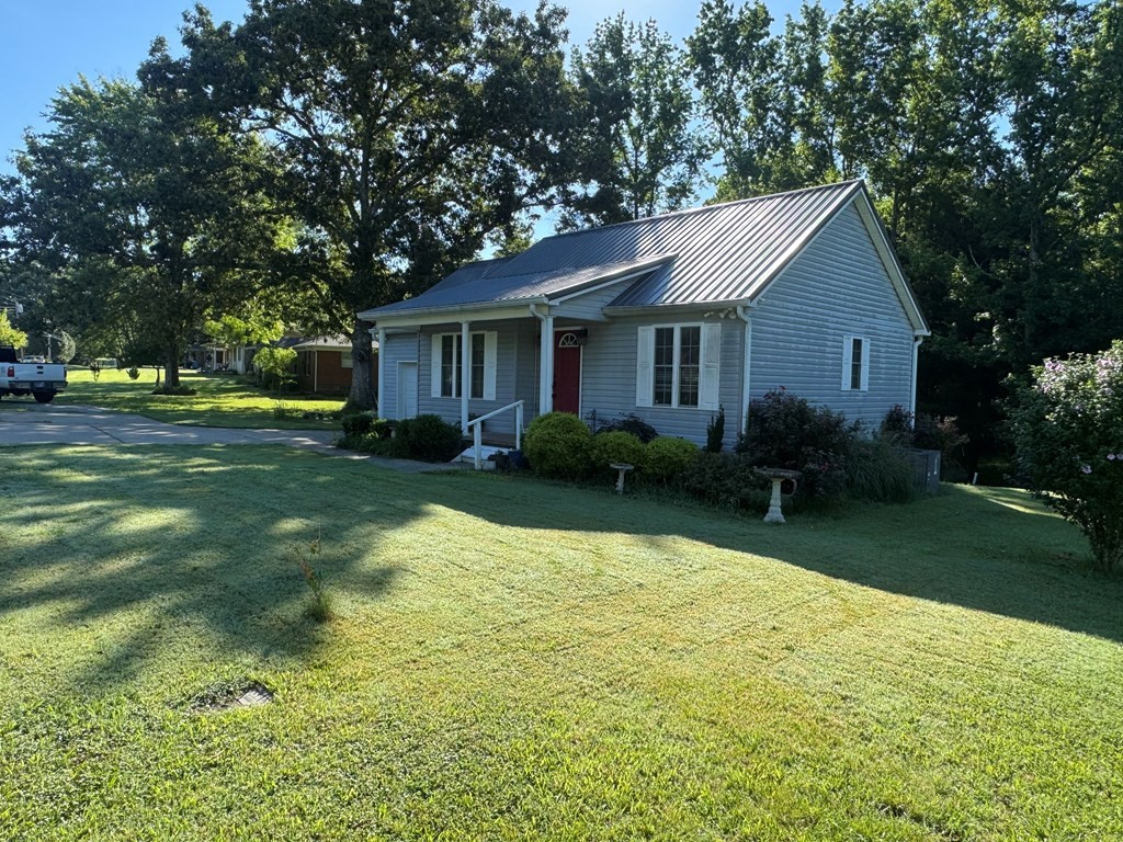 381 Longview Dr Property Photo 2