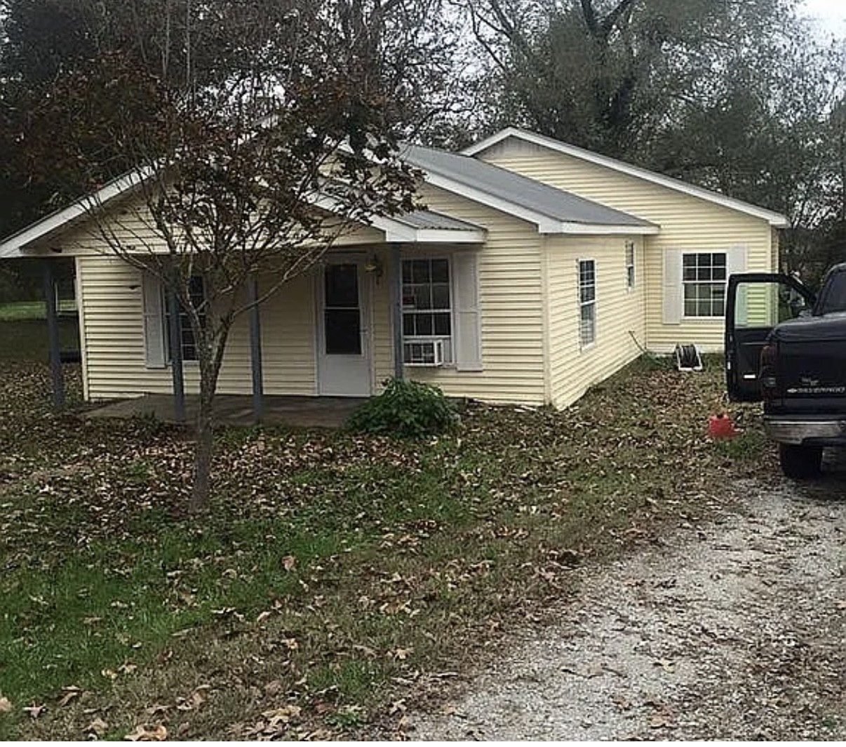 319 Alabama St Property Photo 1