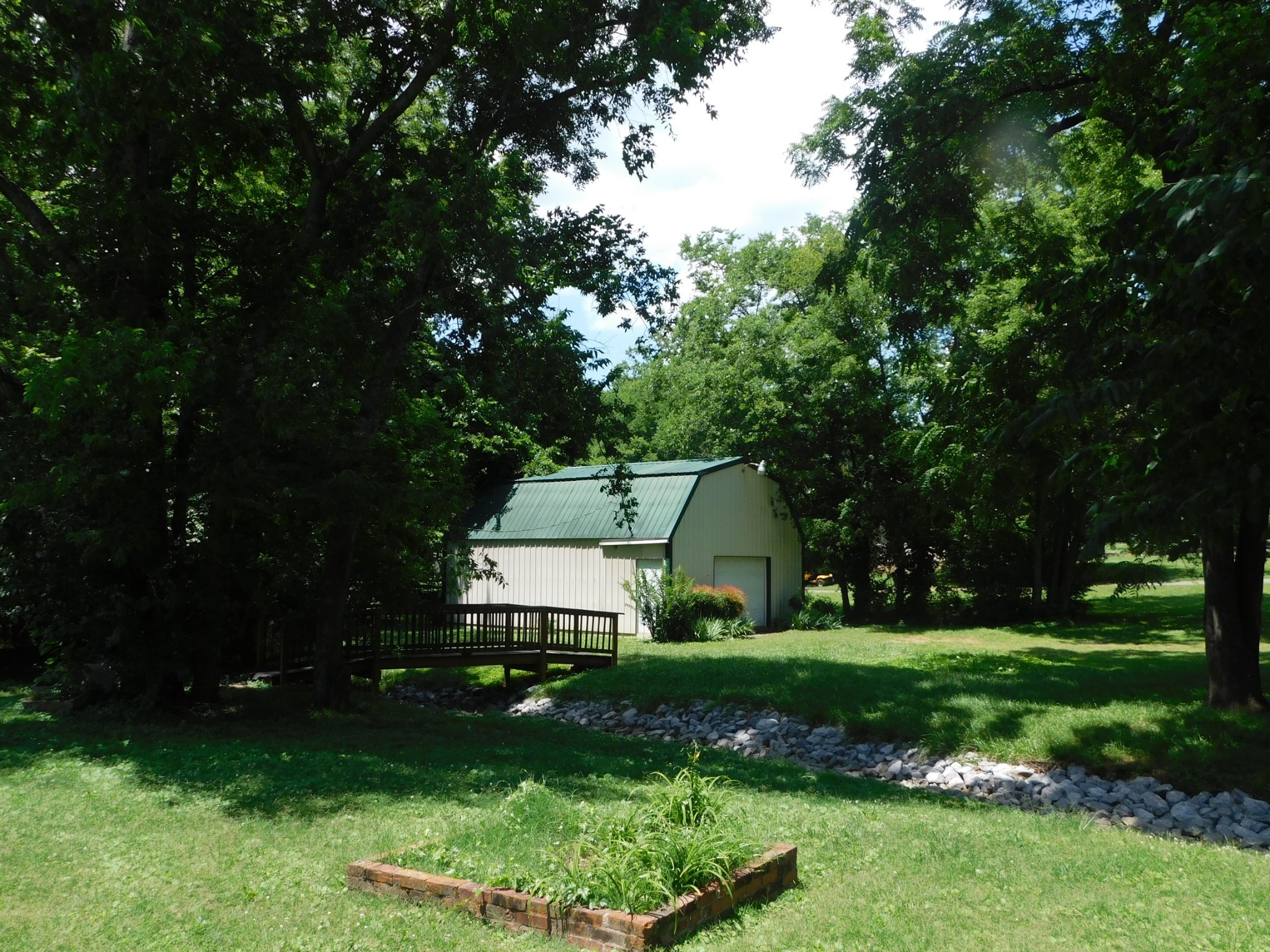 1144 Spencer Ave Property Photo 5