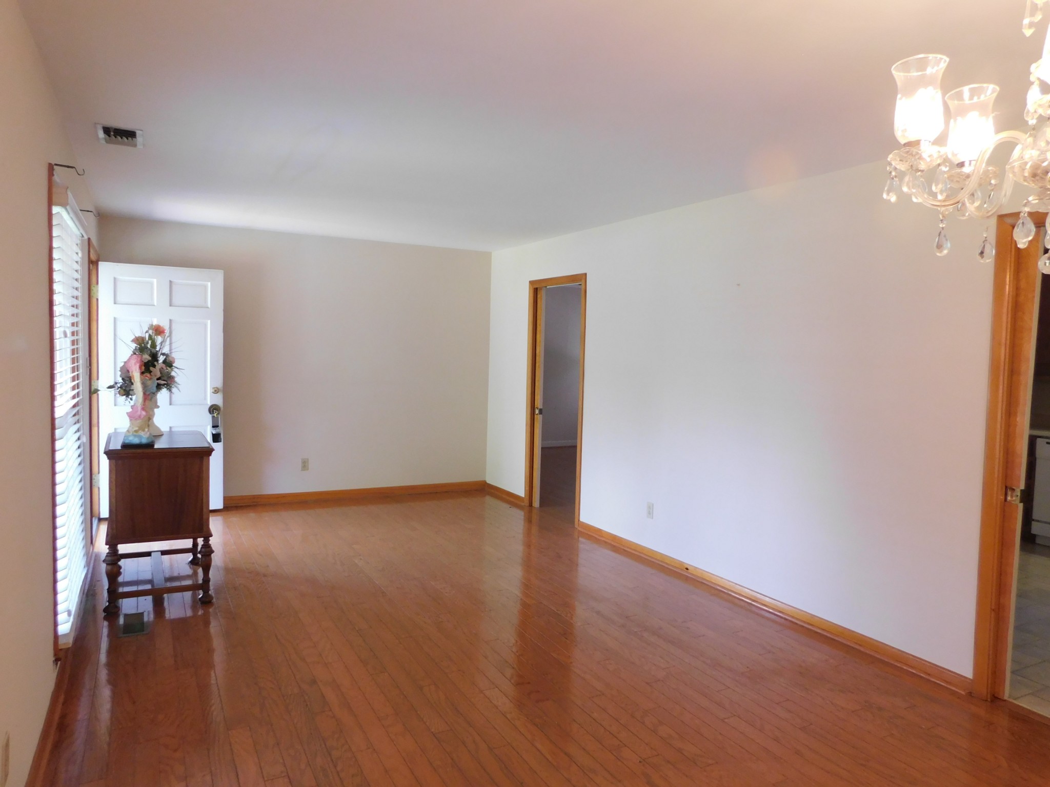 1144 Spencer Ave Property Photo 6