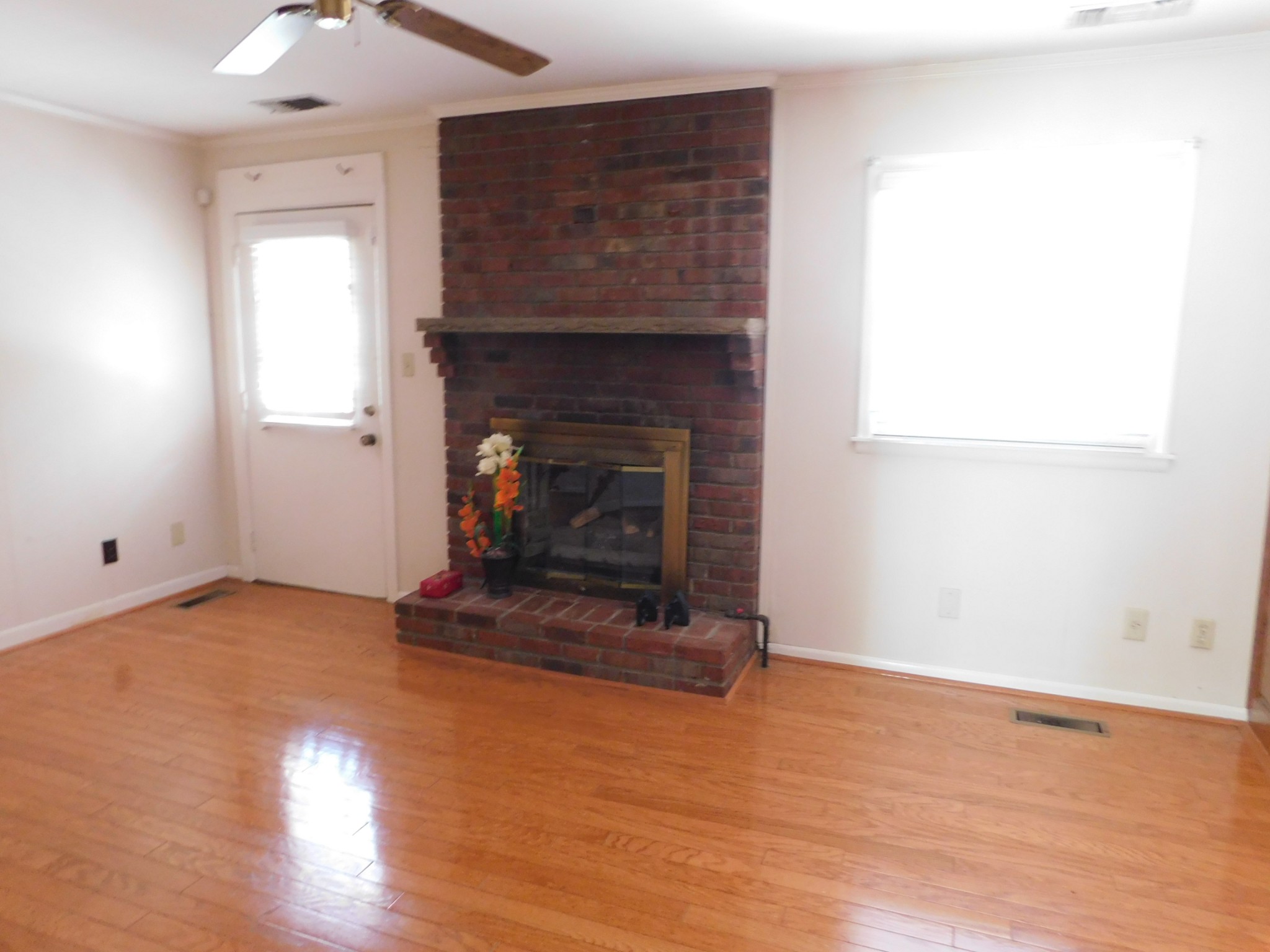 1144 Spencer Ave Property Photo 11