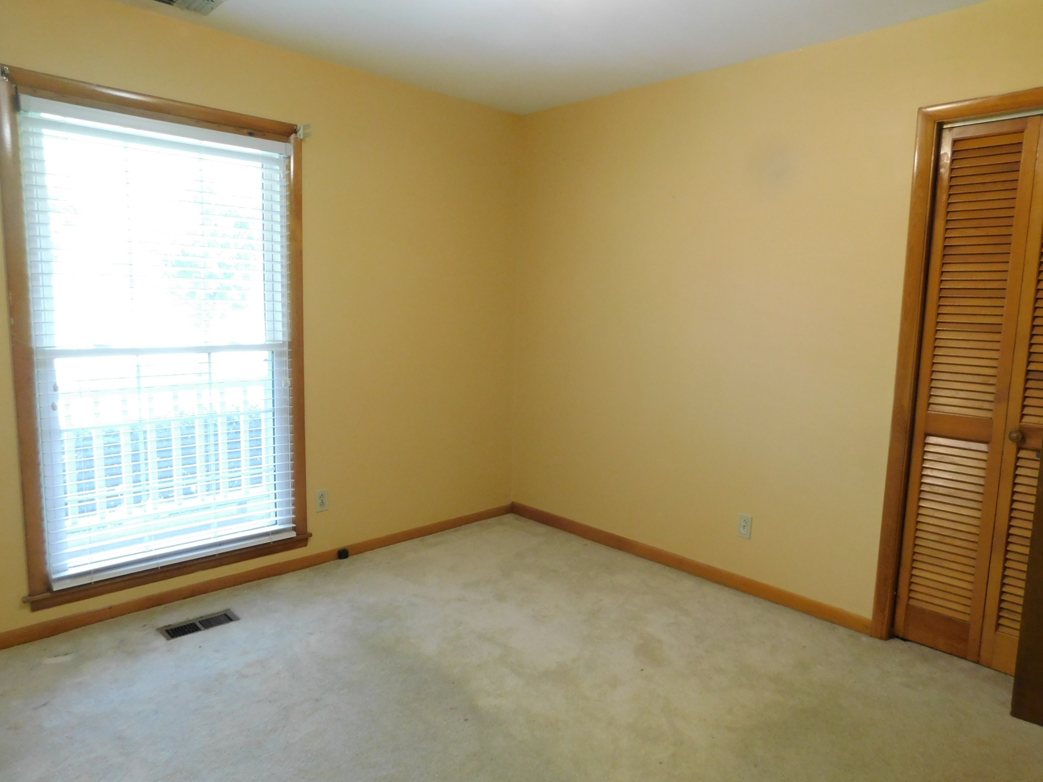 1144 Spencer Ave Property Photo 21