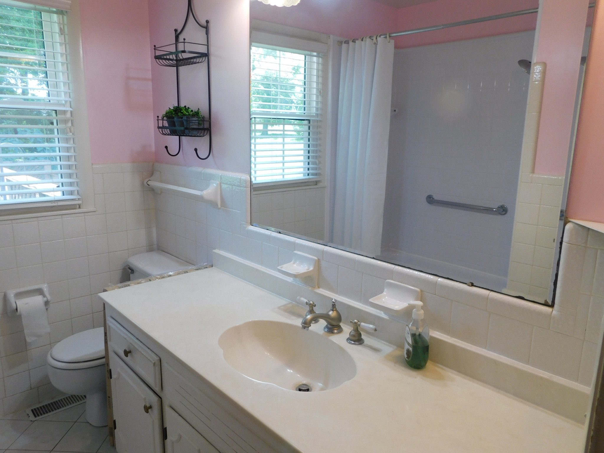 1144 Spencer Ave Property Photo 24