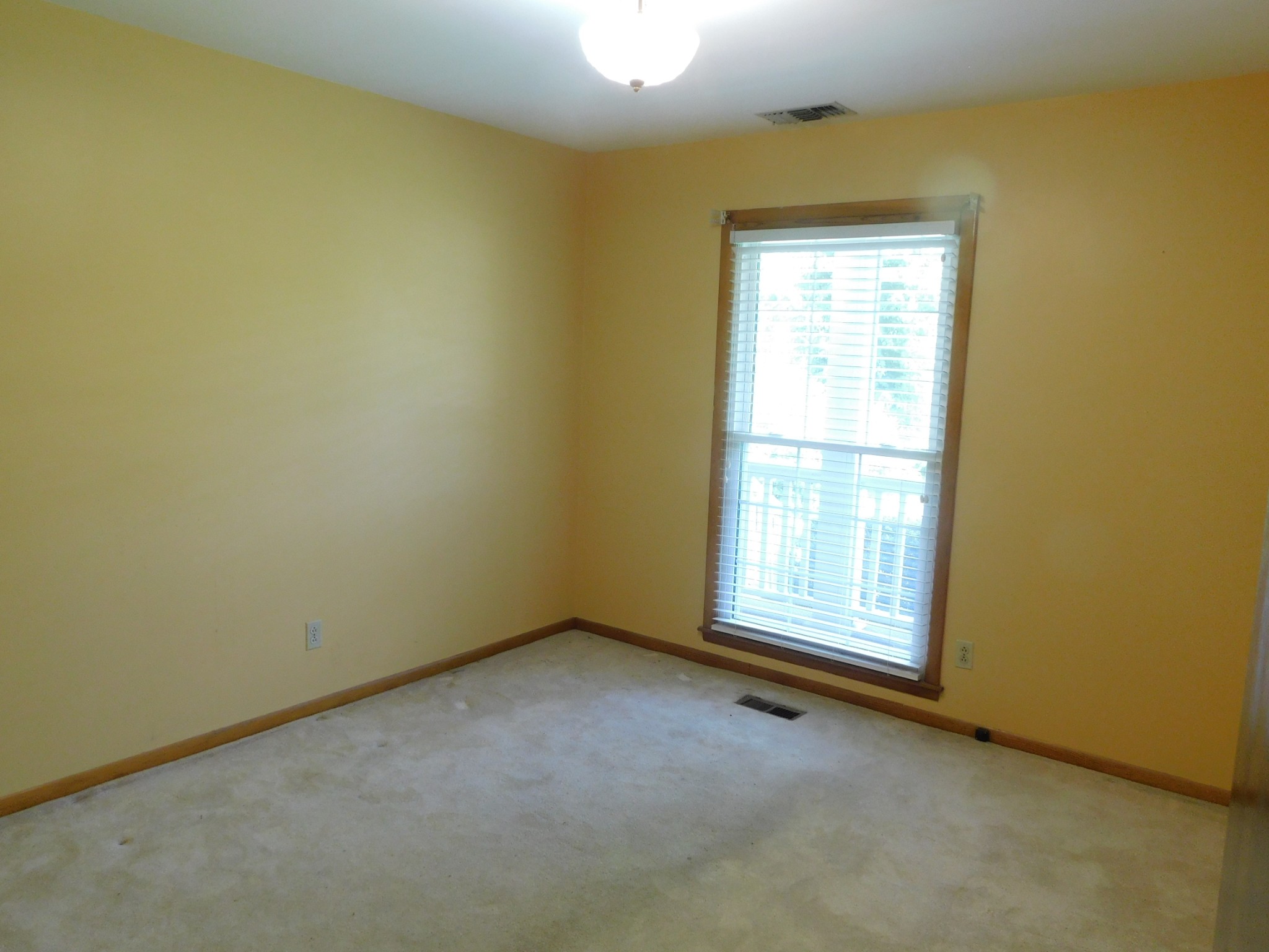 1144 Spencer Ave Property Photo 28