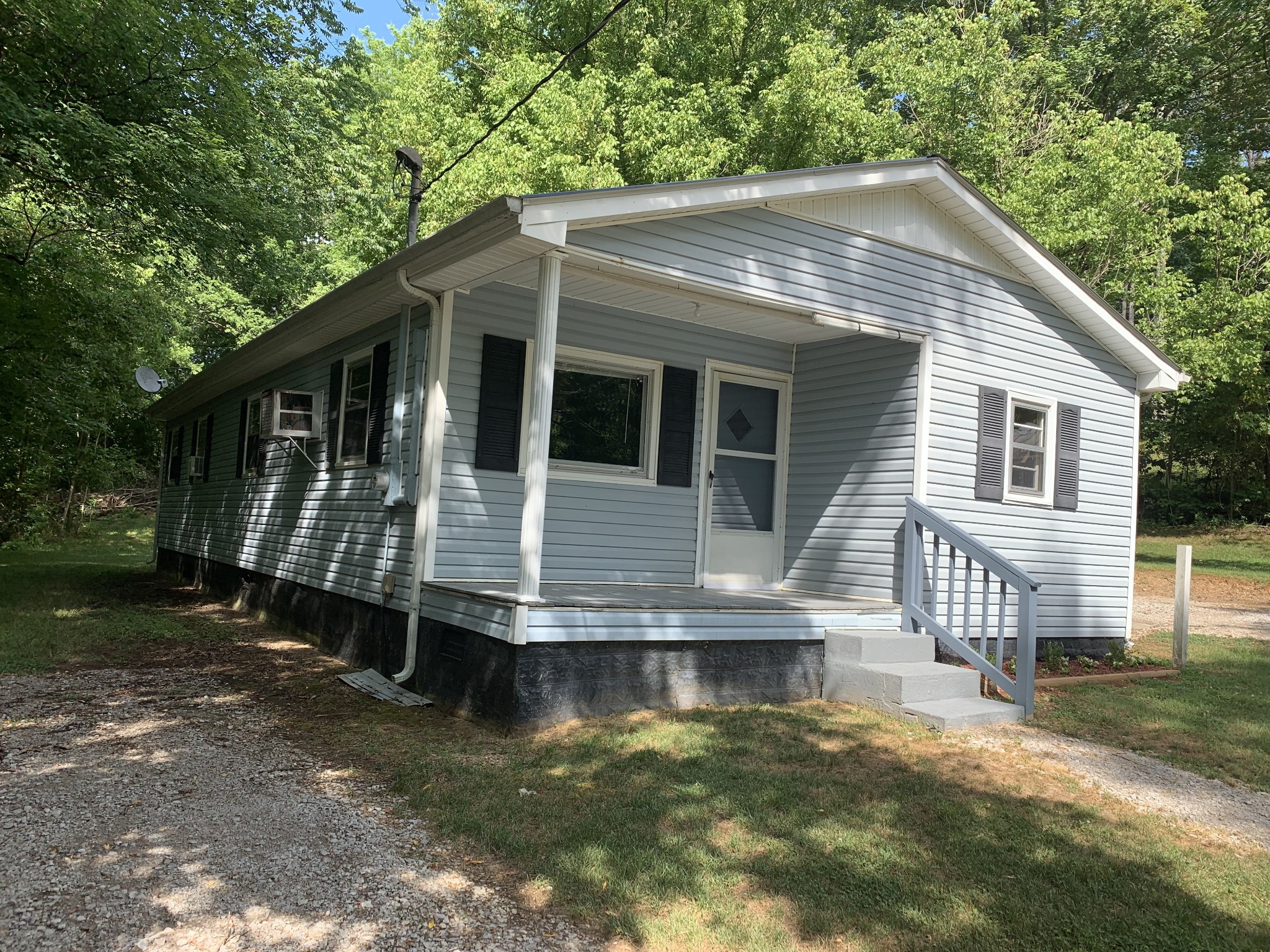 2515 Smith Hollow Rd Property Photo 1