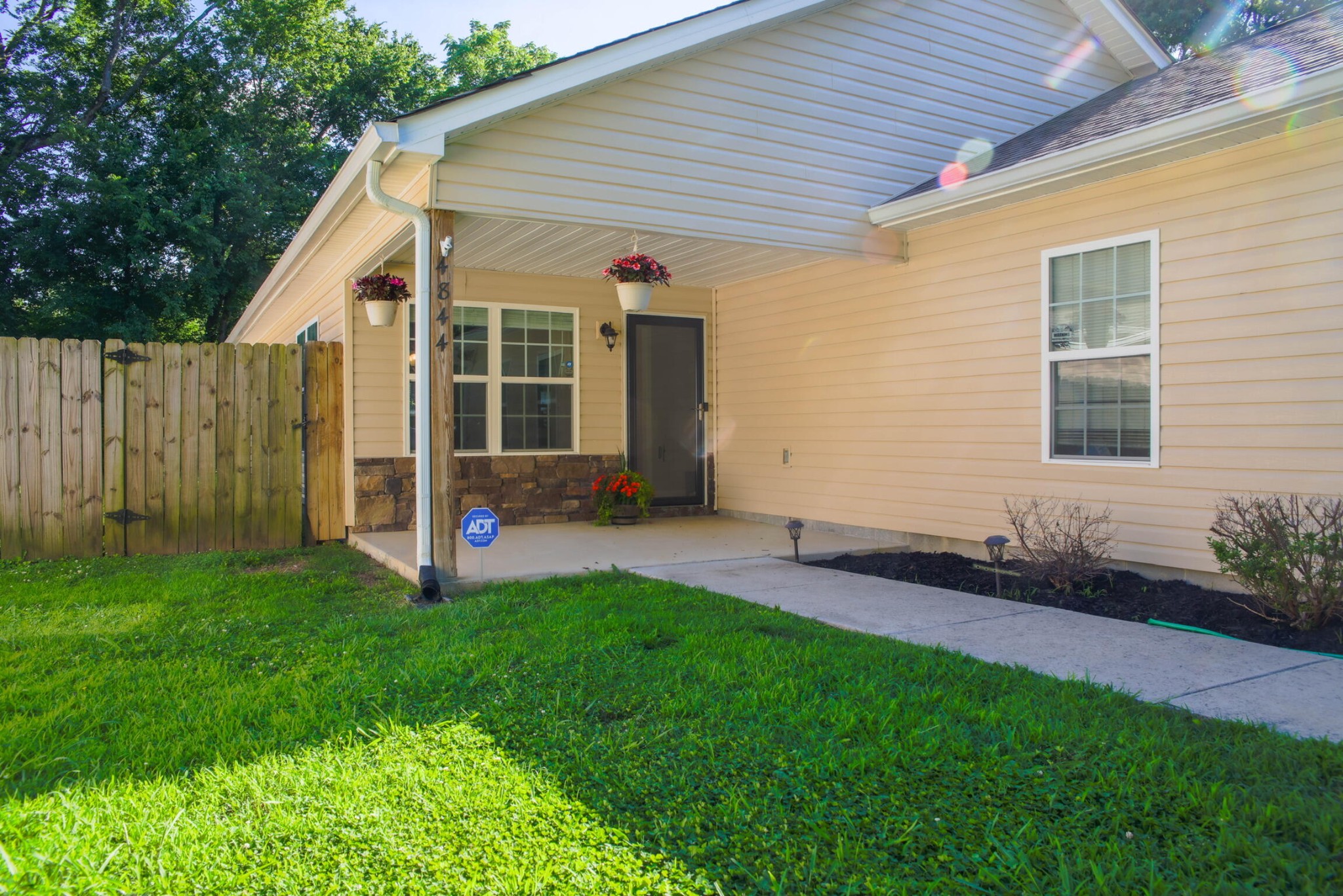 4844 Pawnee Trail