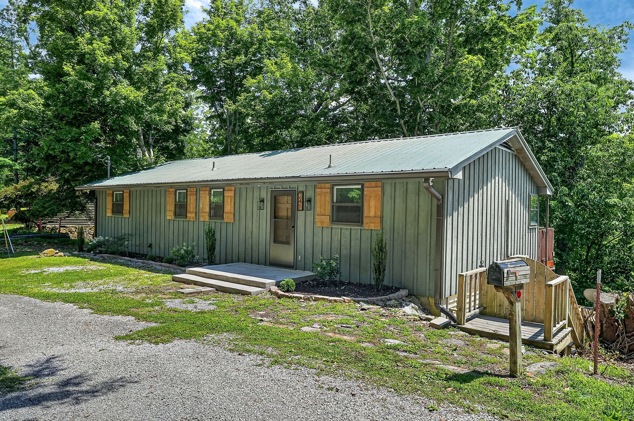241 Nautilus Pt Property Photo 1